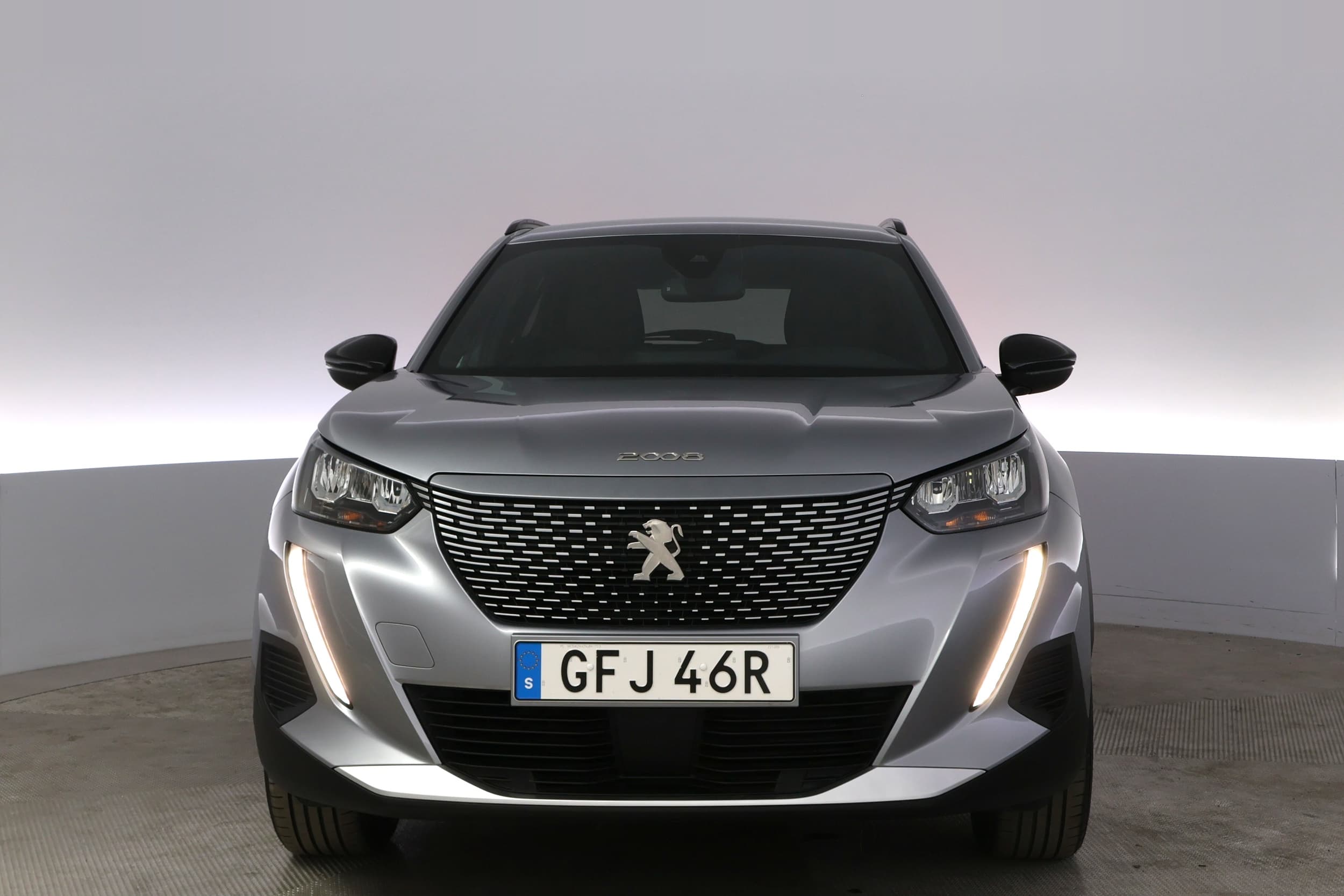 Peugeot e-2008