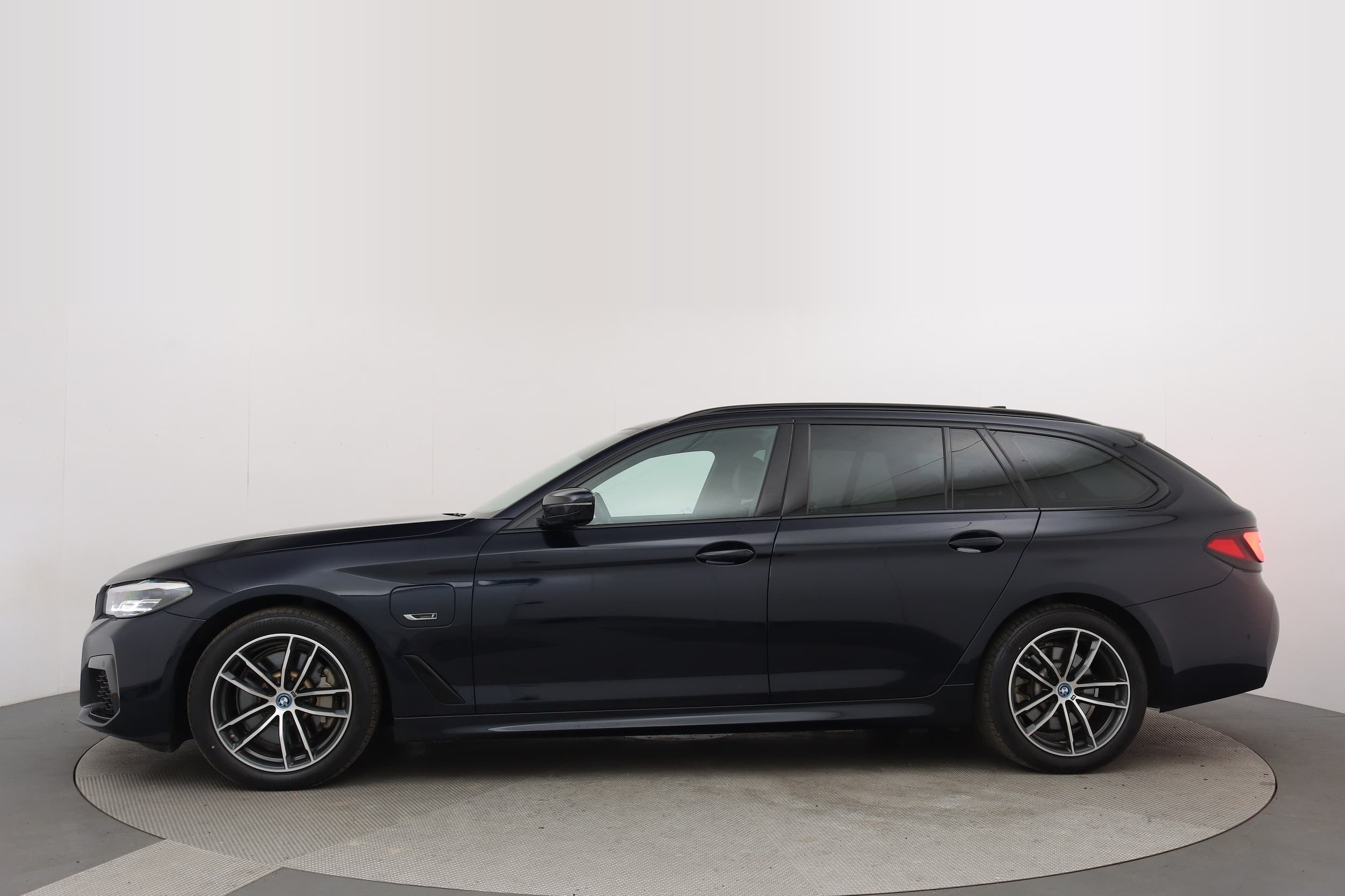 BMW 530e