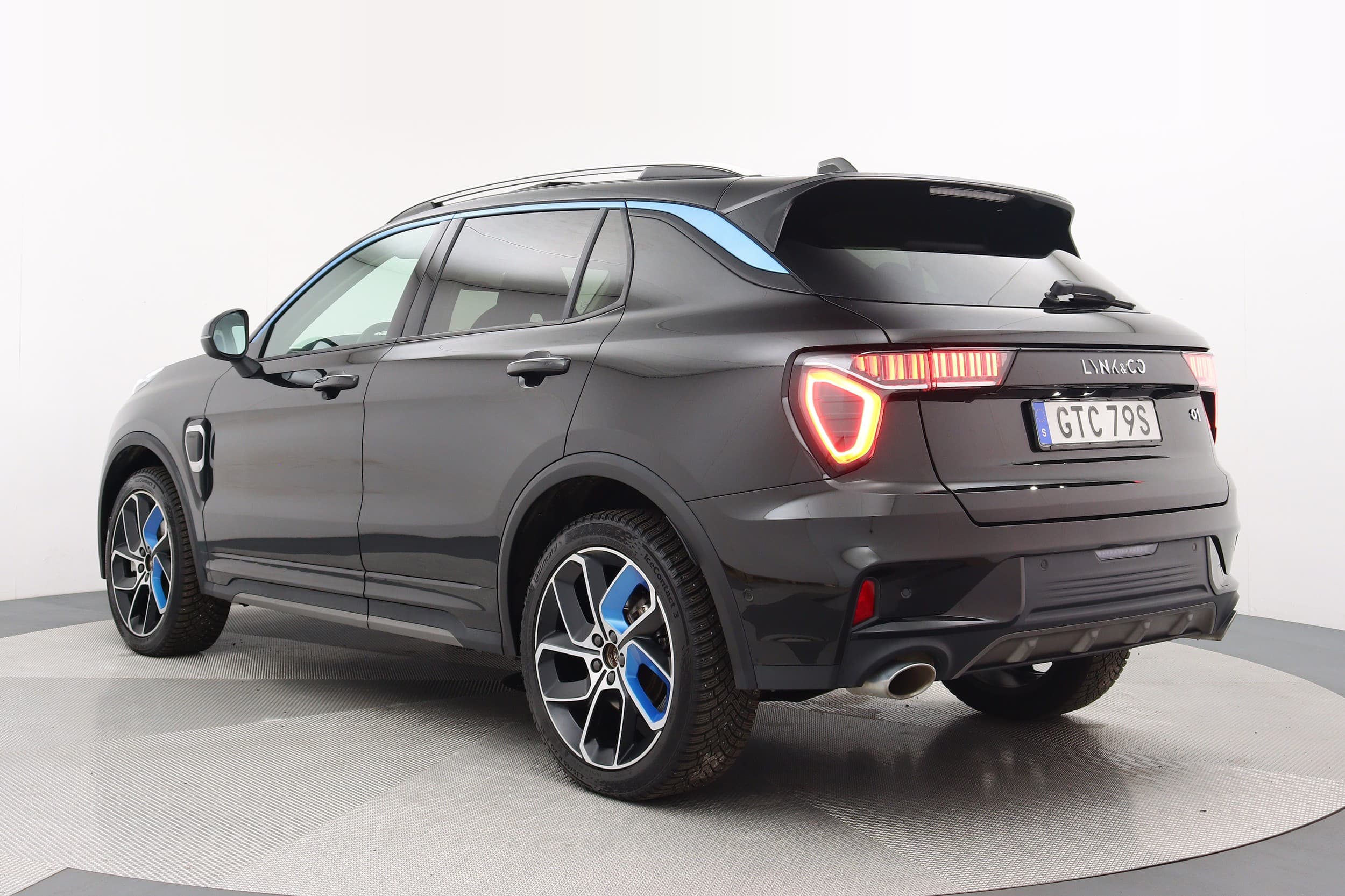 Lynk & Co 01