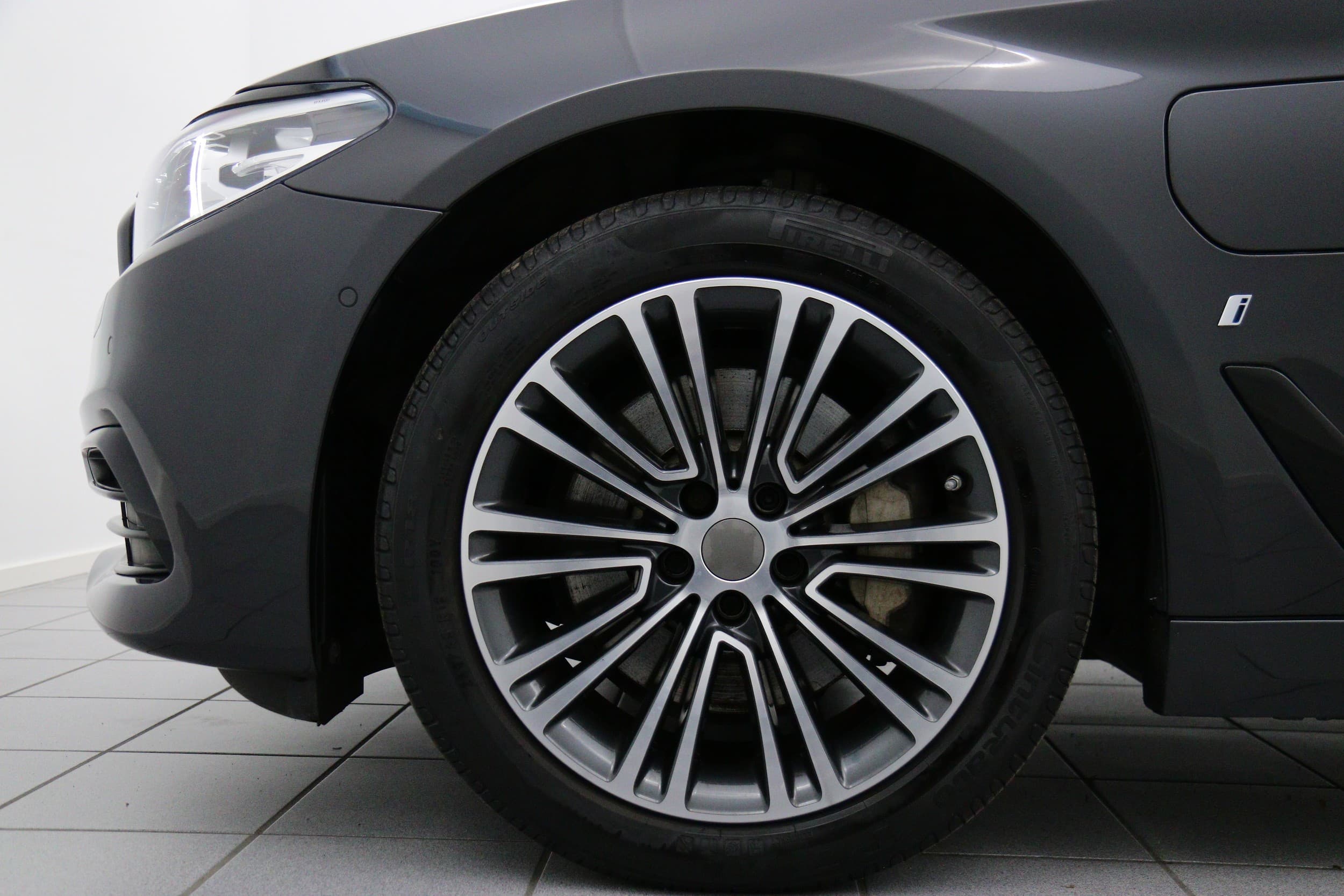 BMW 530e