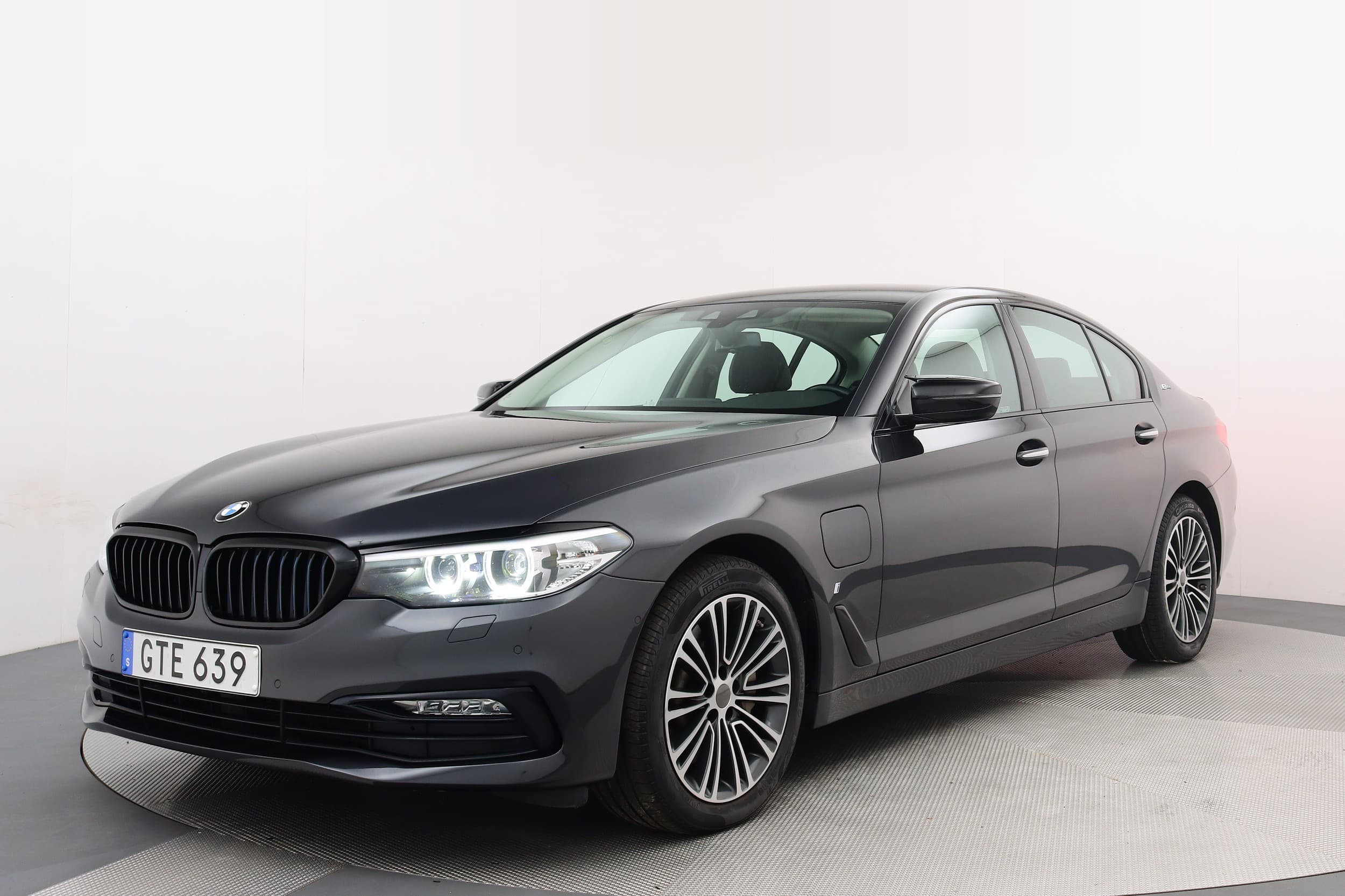 BMW 530e