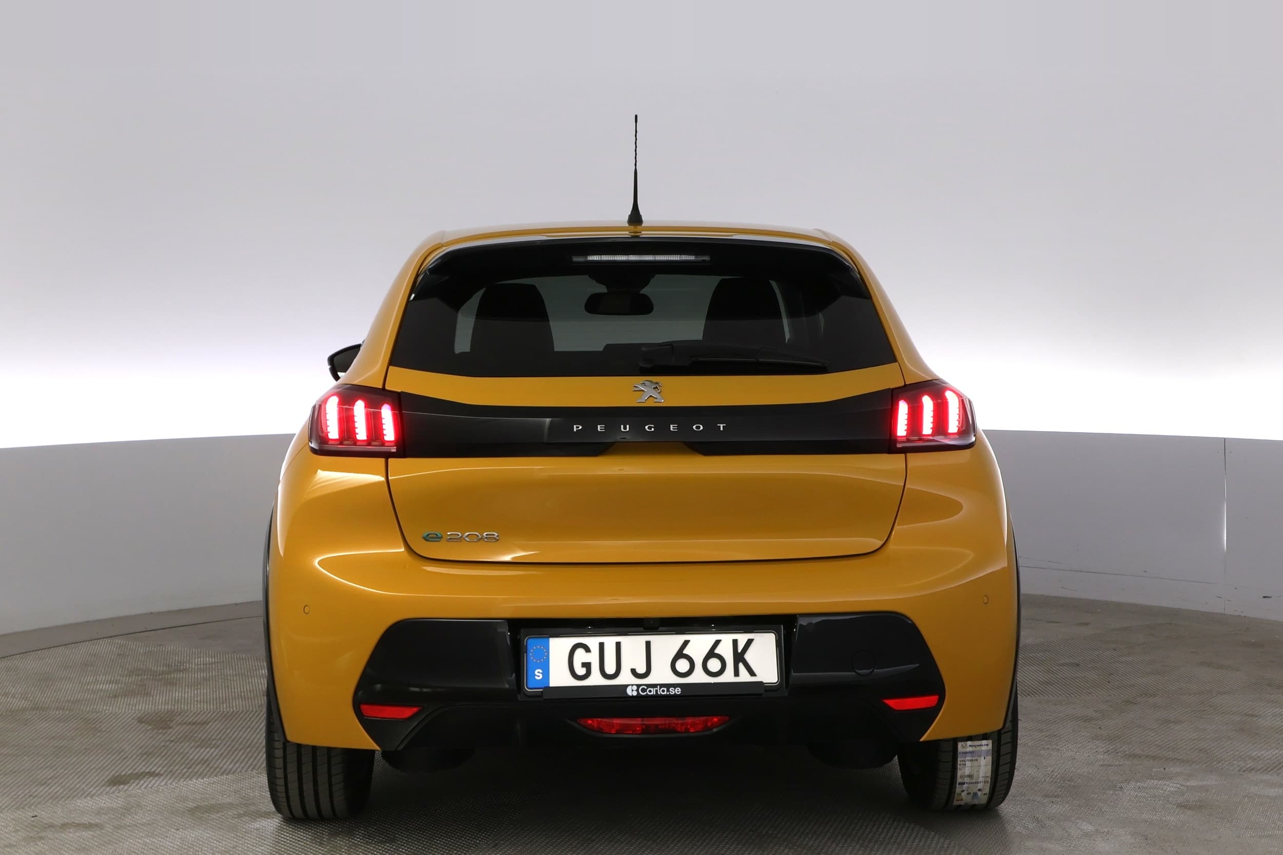 Peugeot e-208