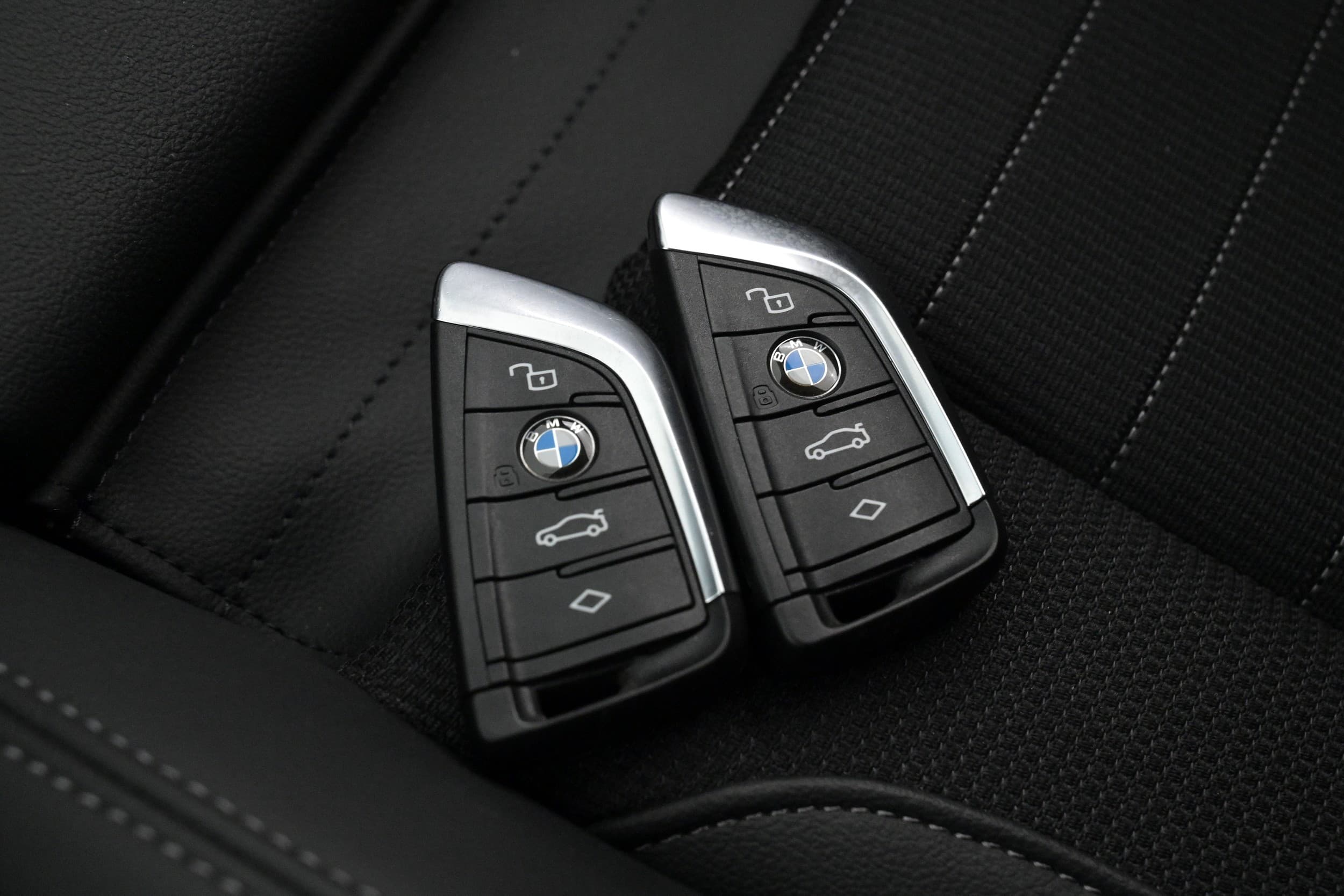 BMW 330e