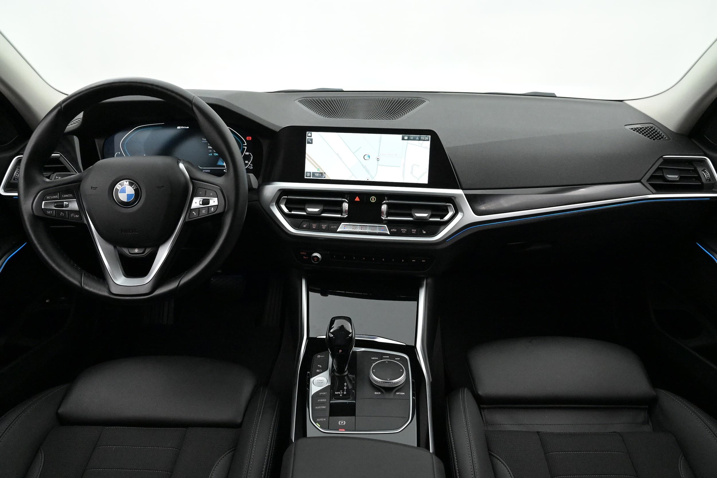 BMW 330e