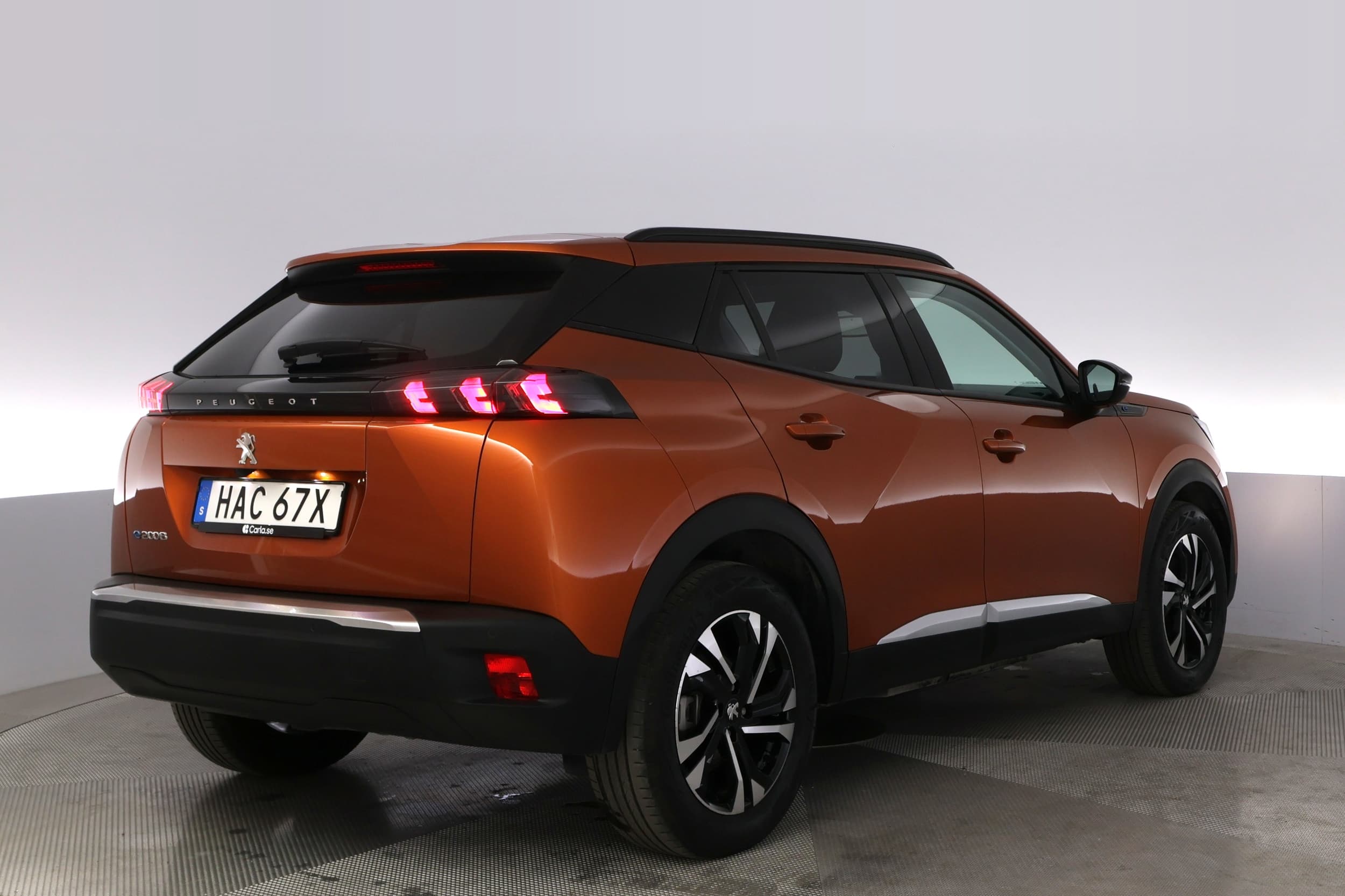 Peugeot e-2008