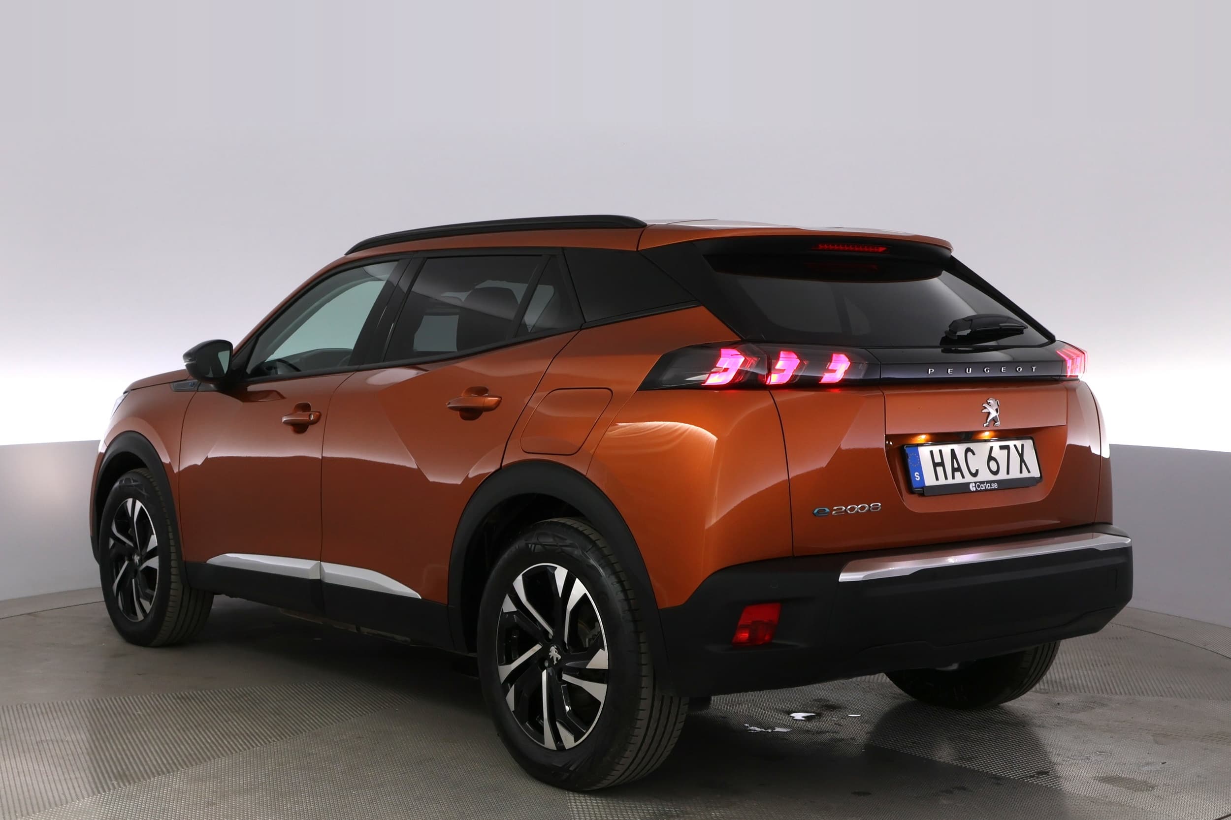 Peugeot e-2008
