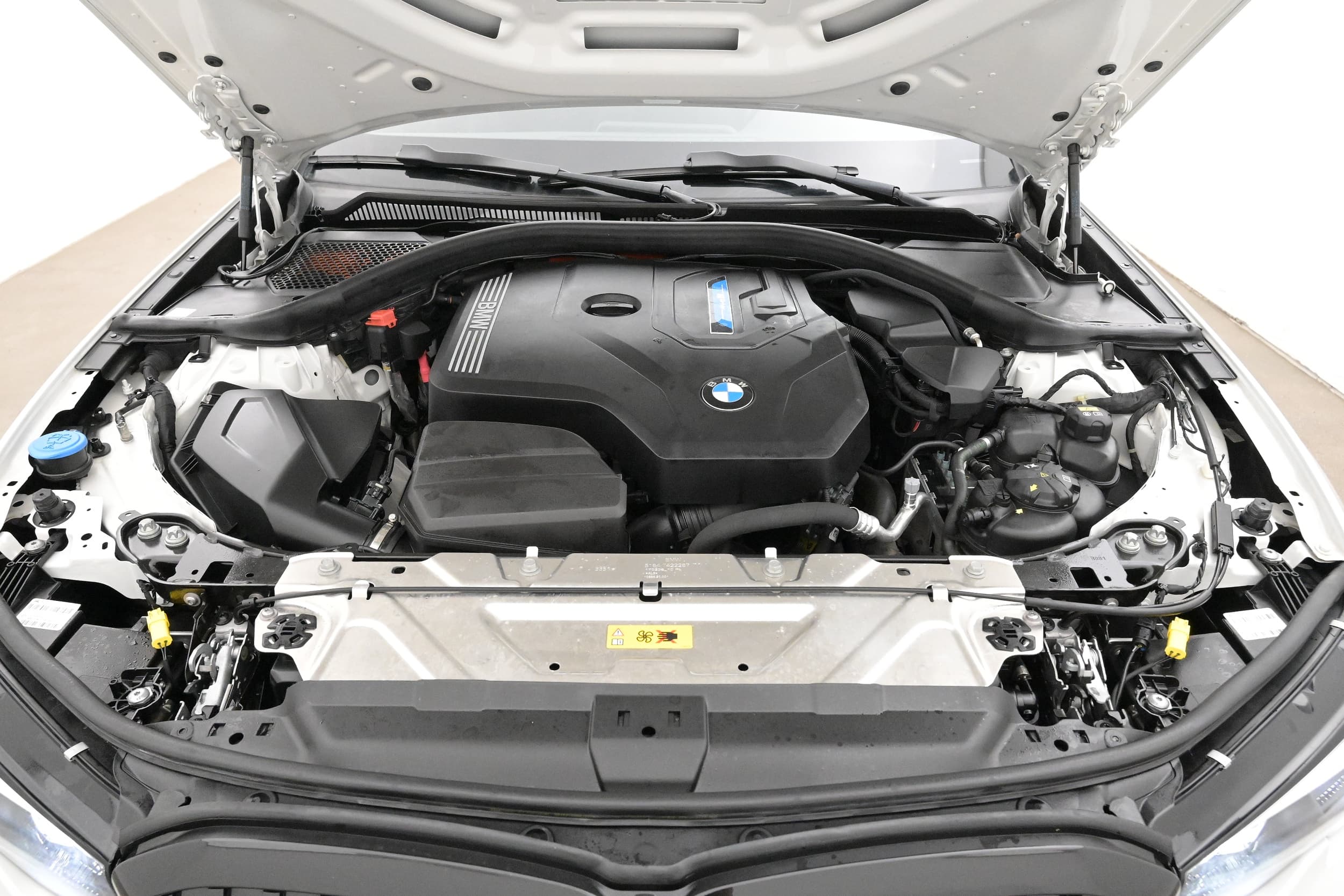 BMW 330e