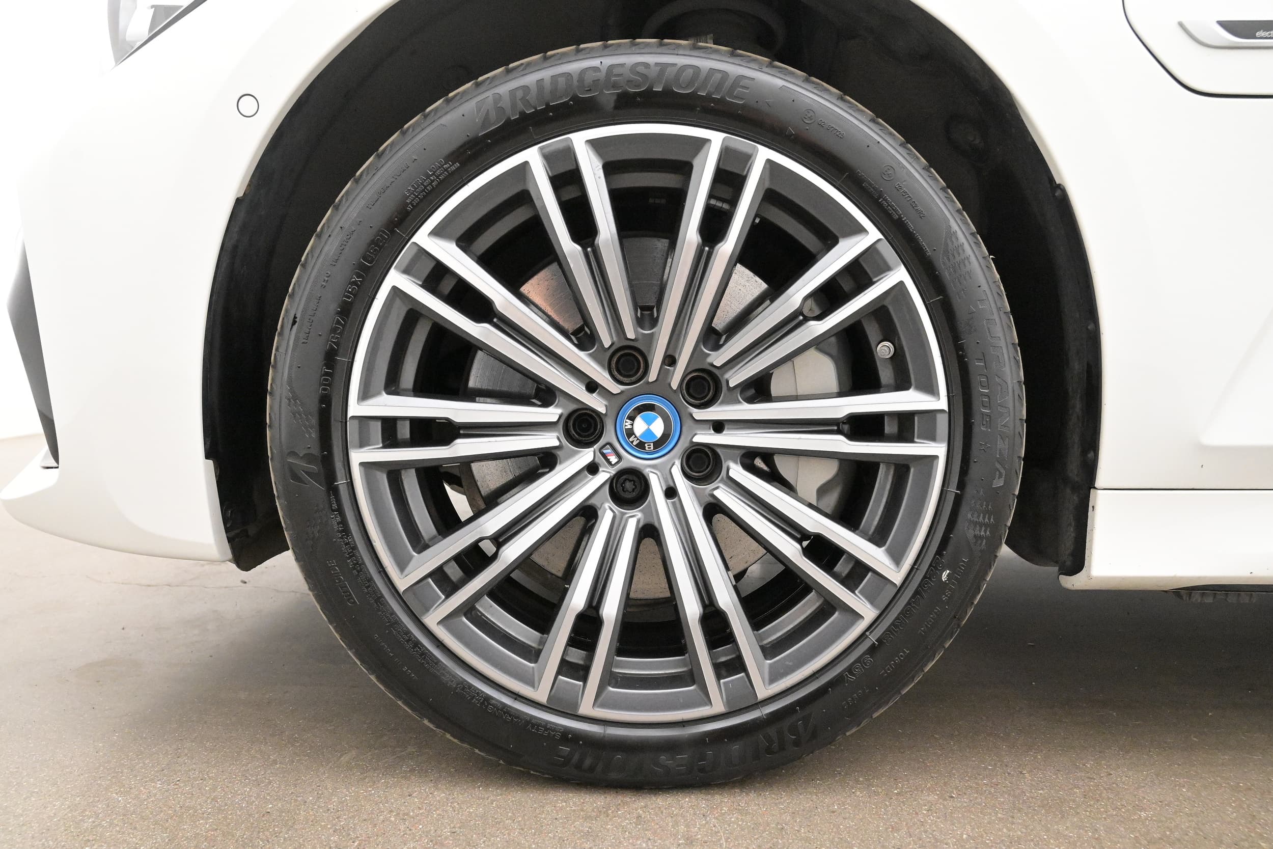 BMW 330e