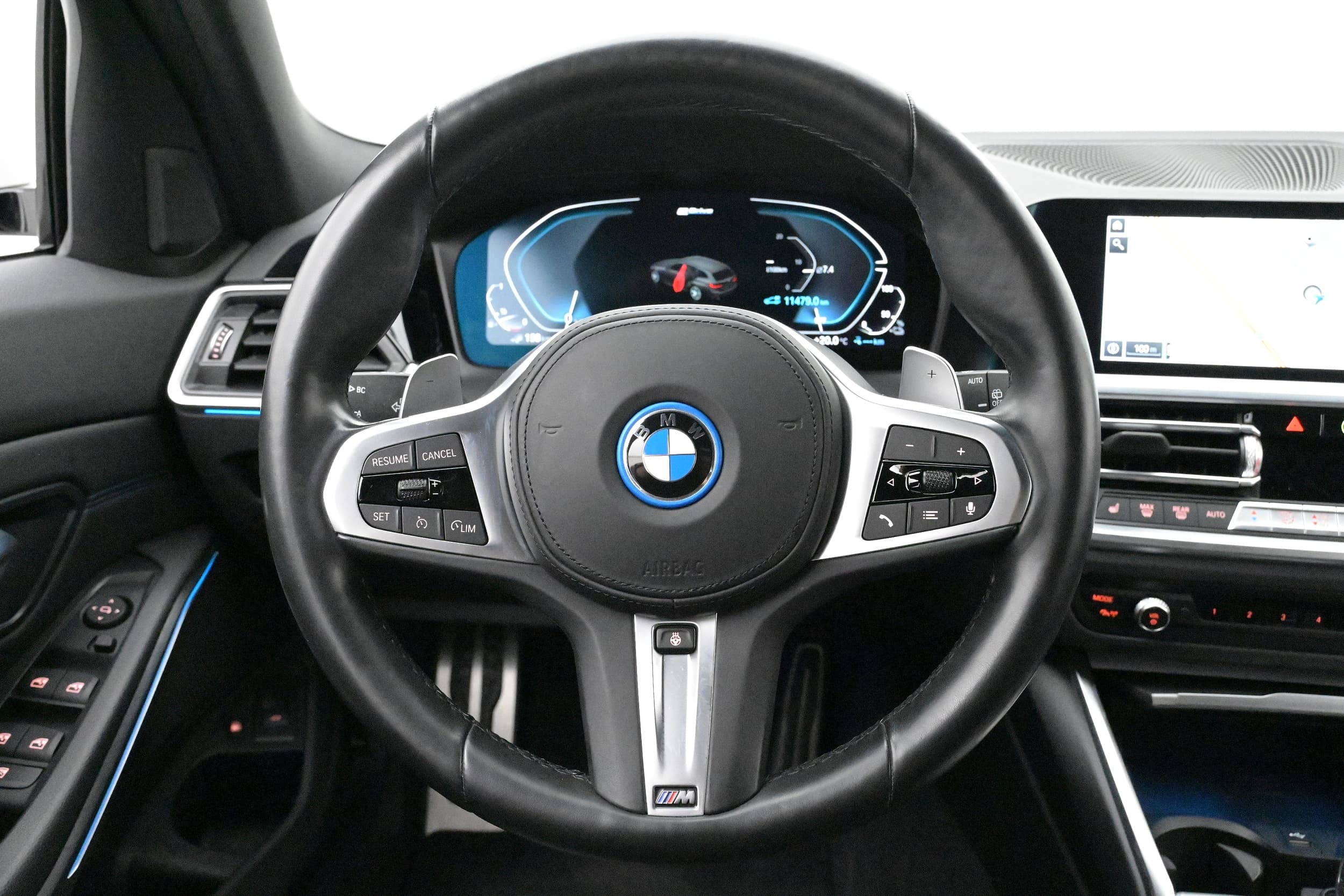 BMW 330e
