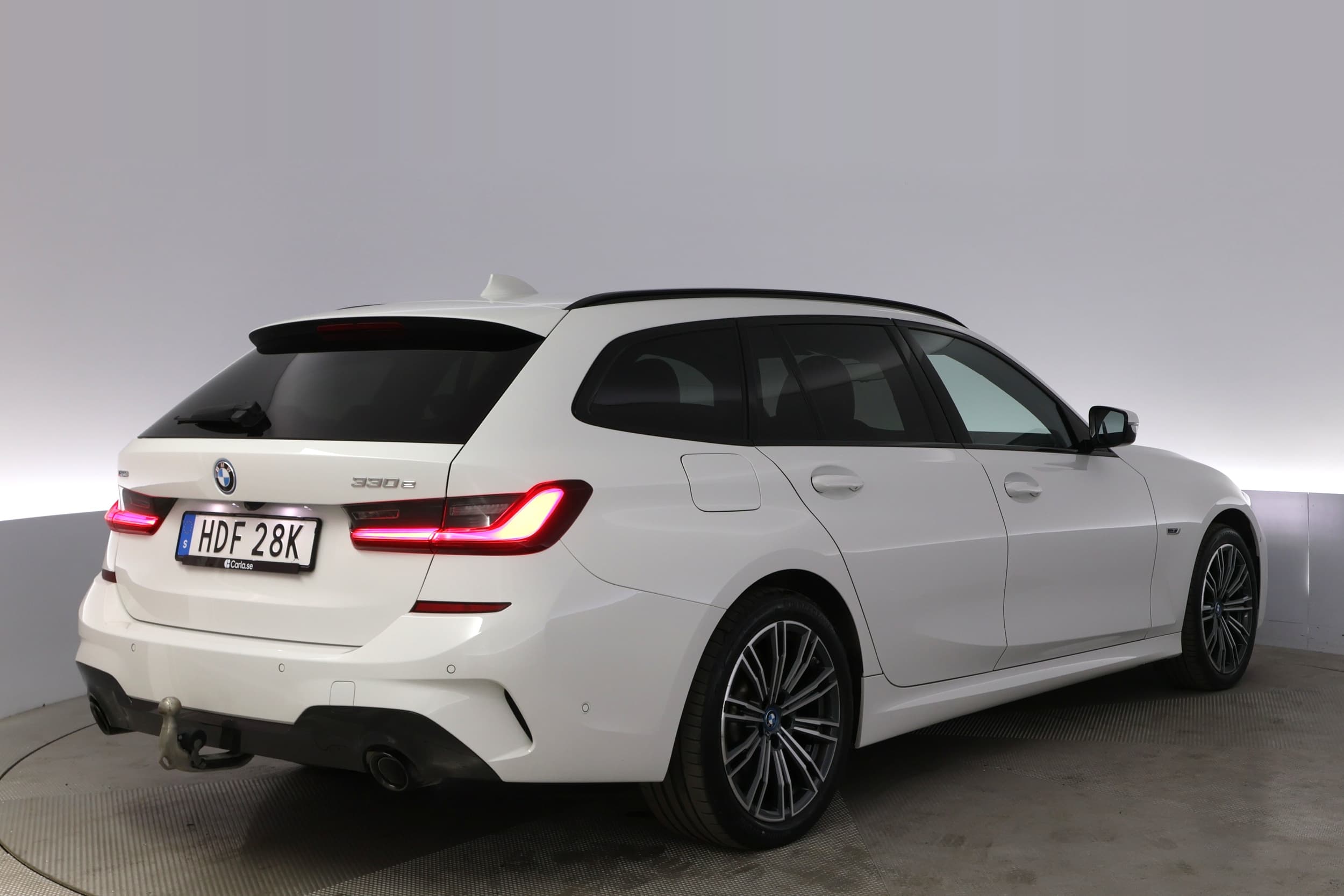 BMW 330e