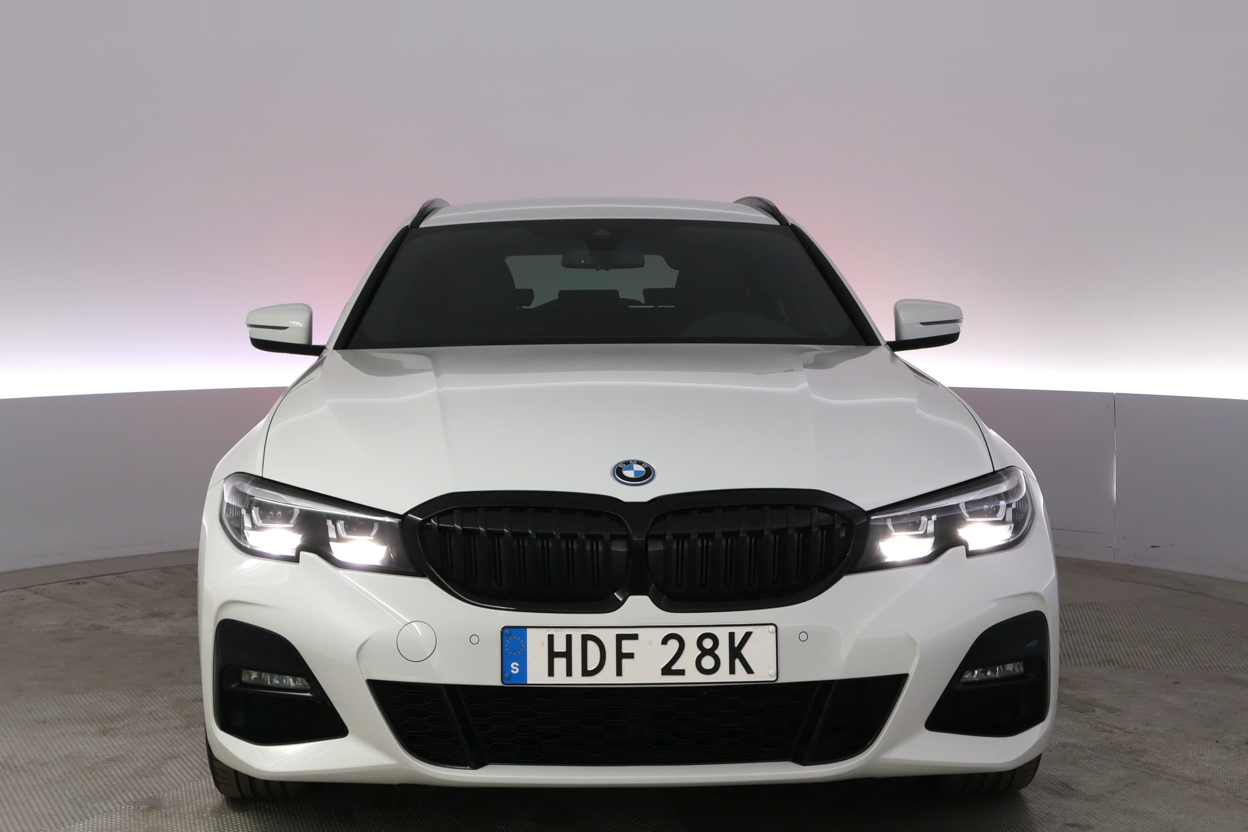 BMW 330e