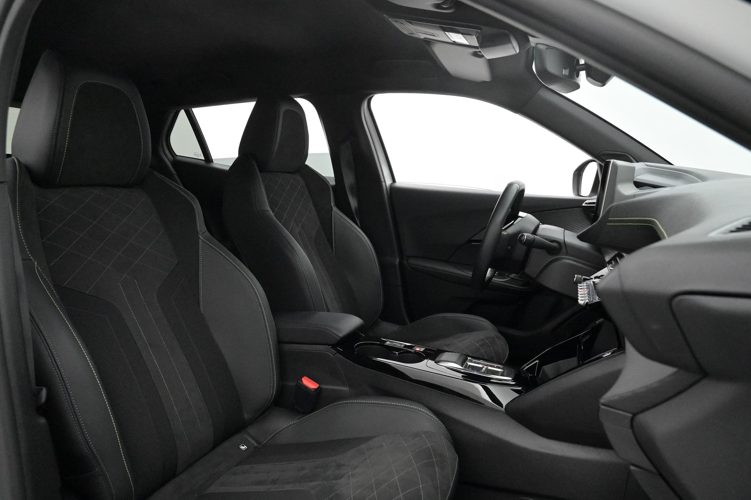 Peugeot e-2008