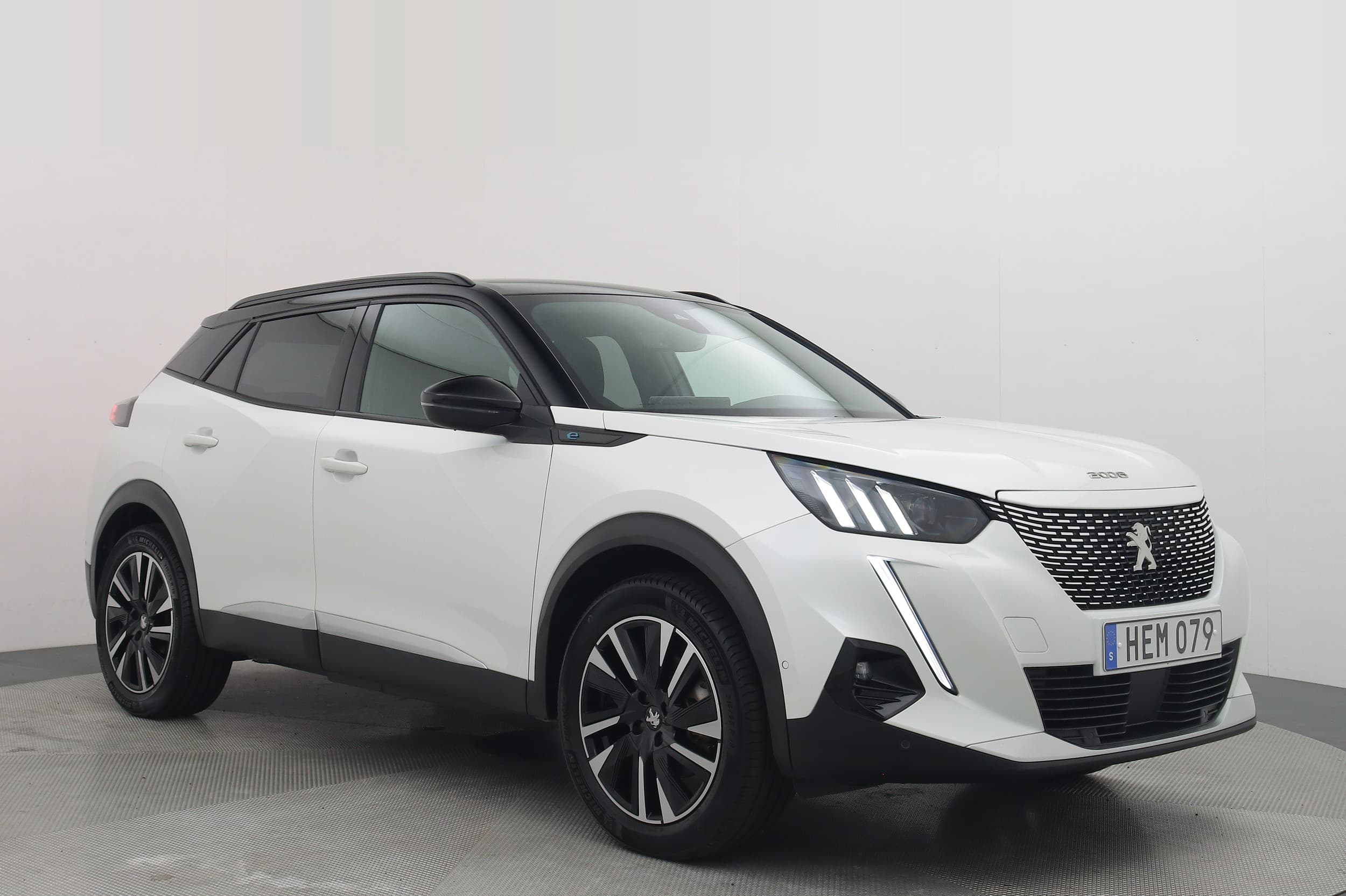 Peugeot e-2008