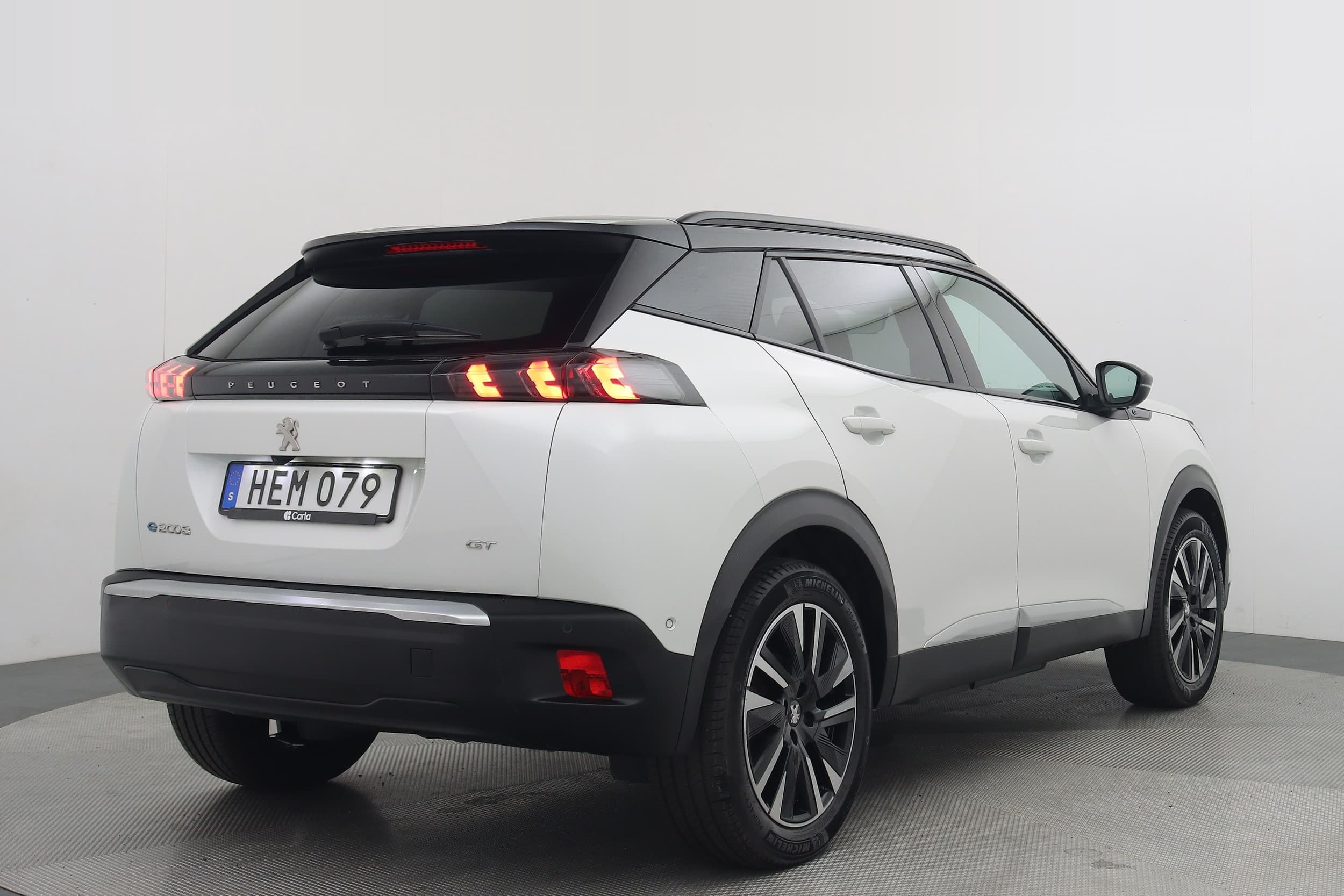 Peugeot e-2008