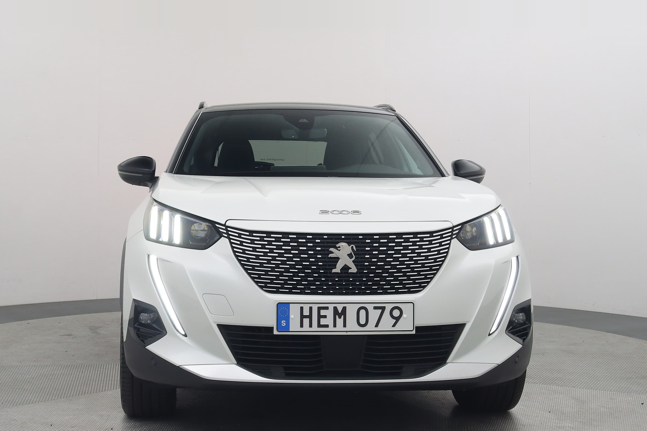 Peugeot e-2008