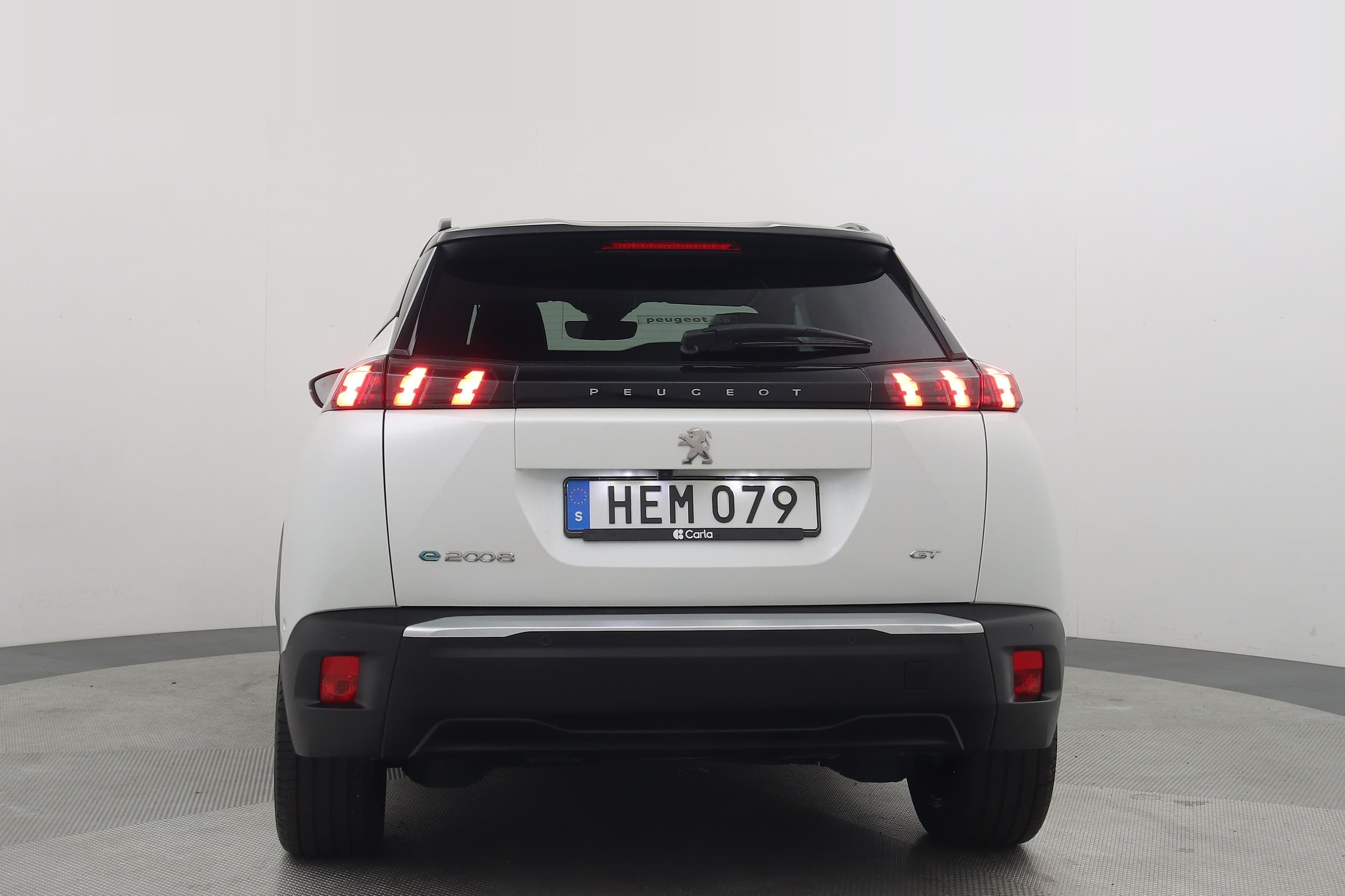 Peugeot e-2008