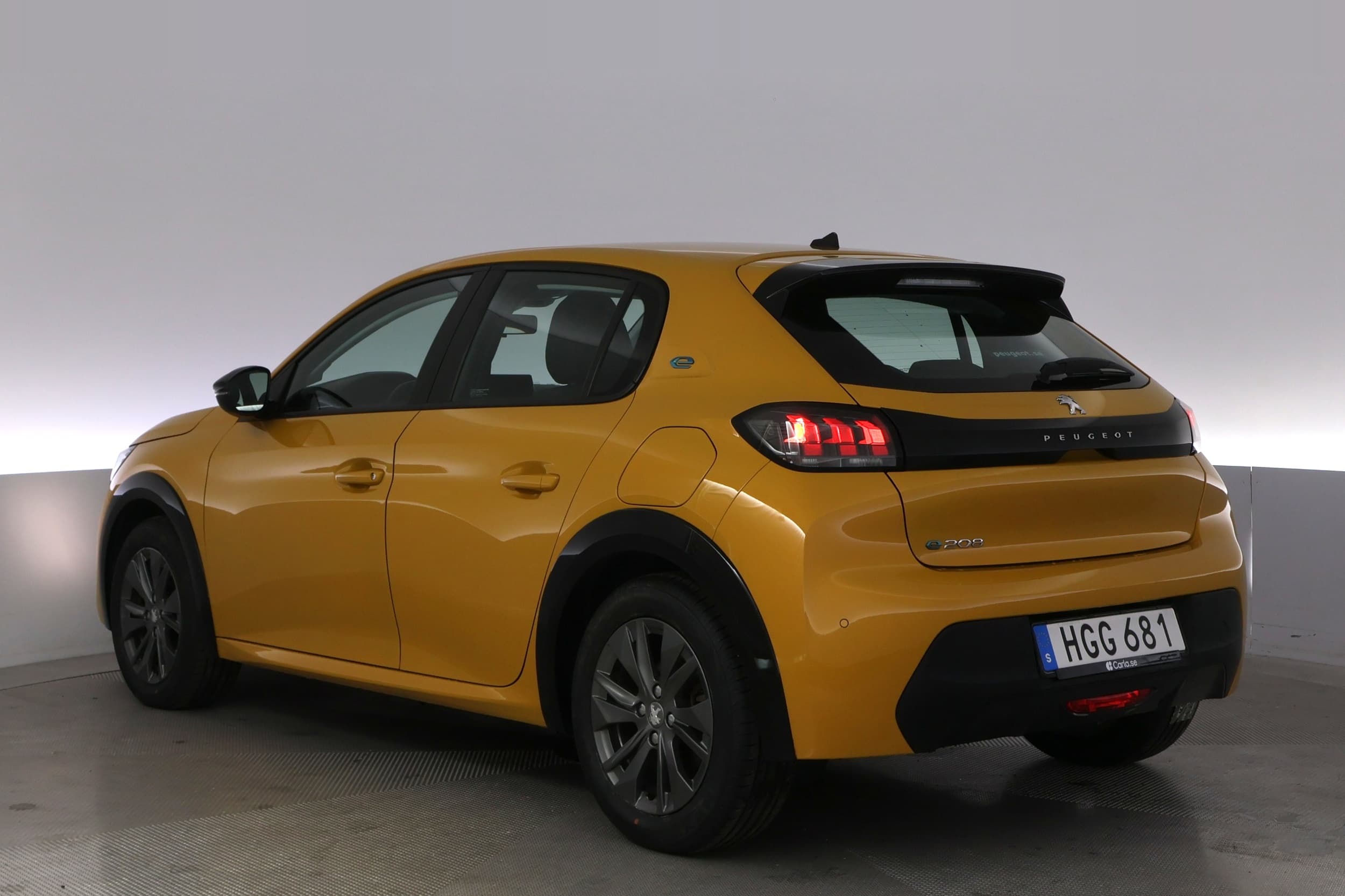 Peugeot e-208