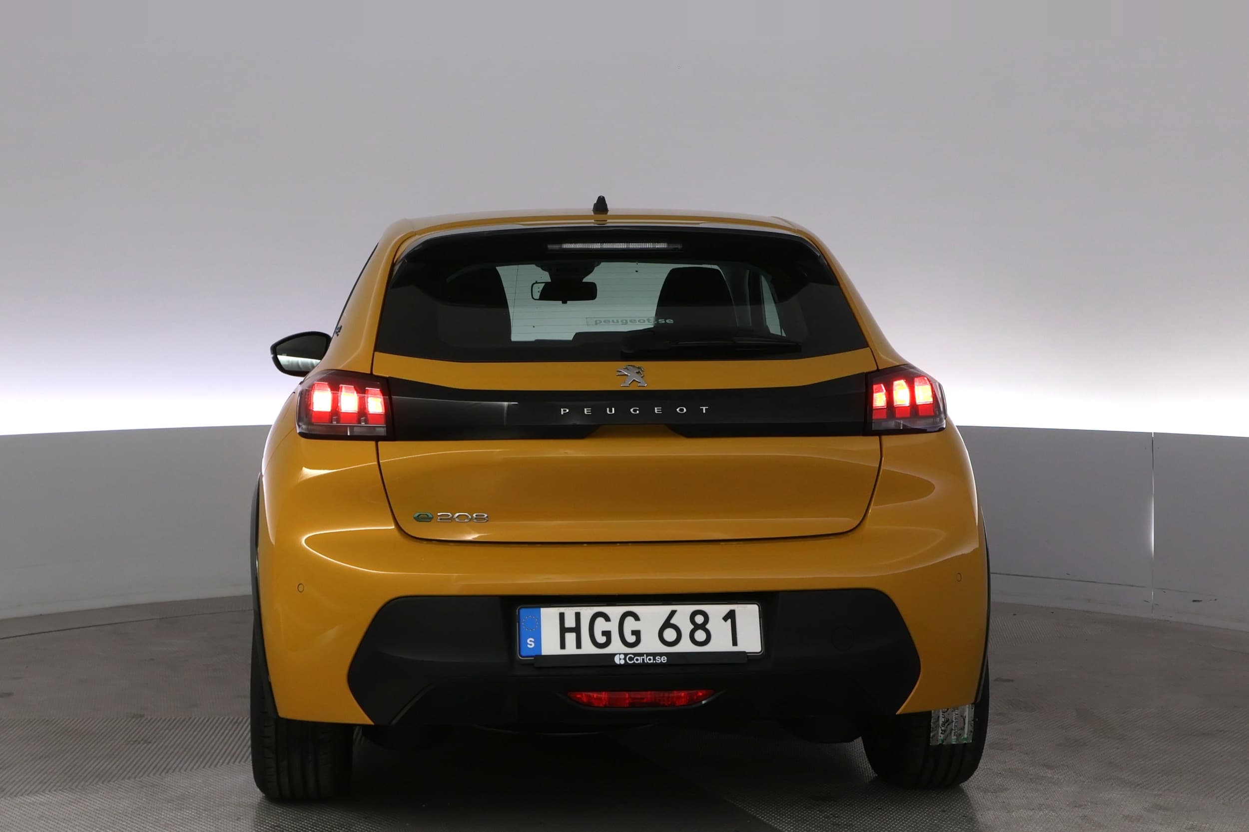 Peugeot e-208