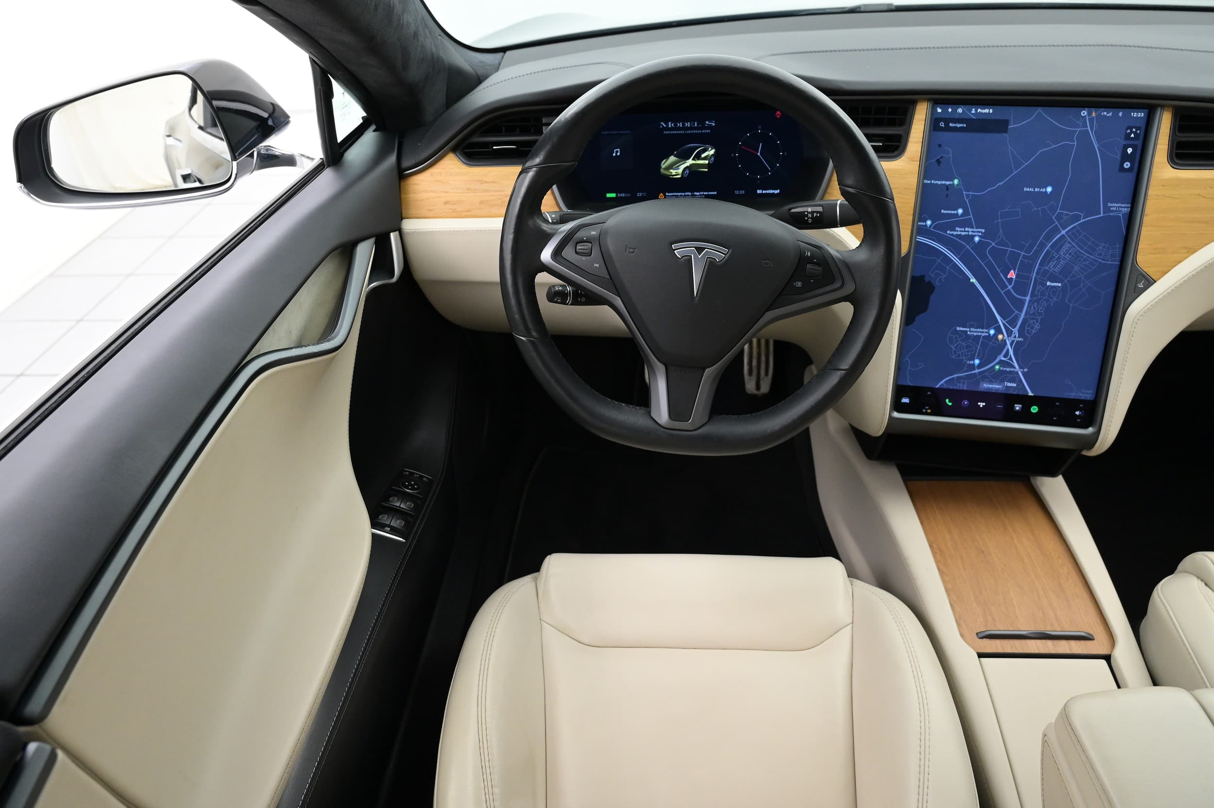 Tesla Model S
