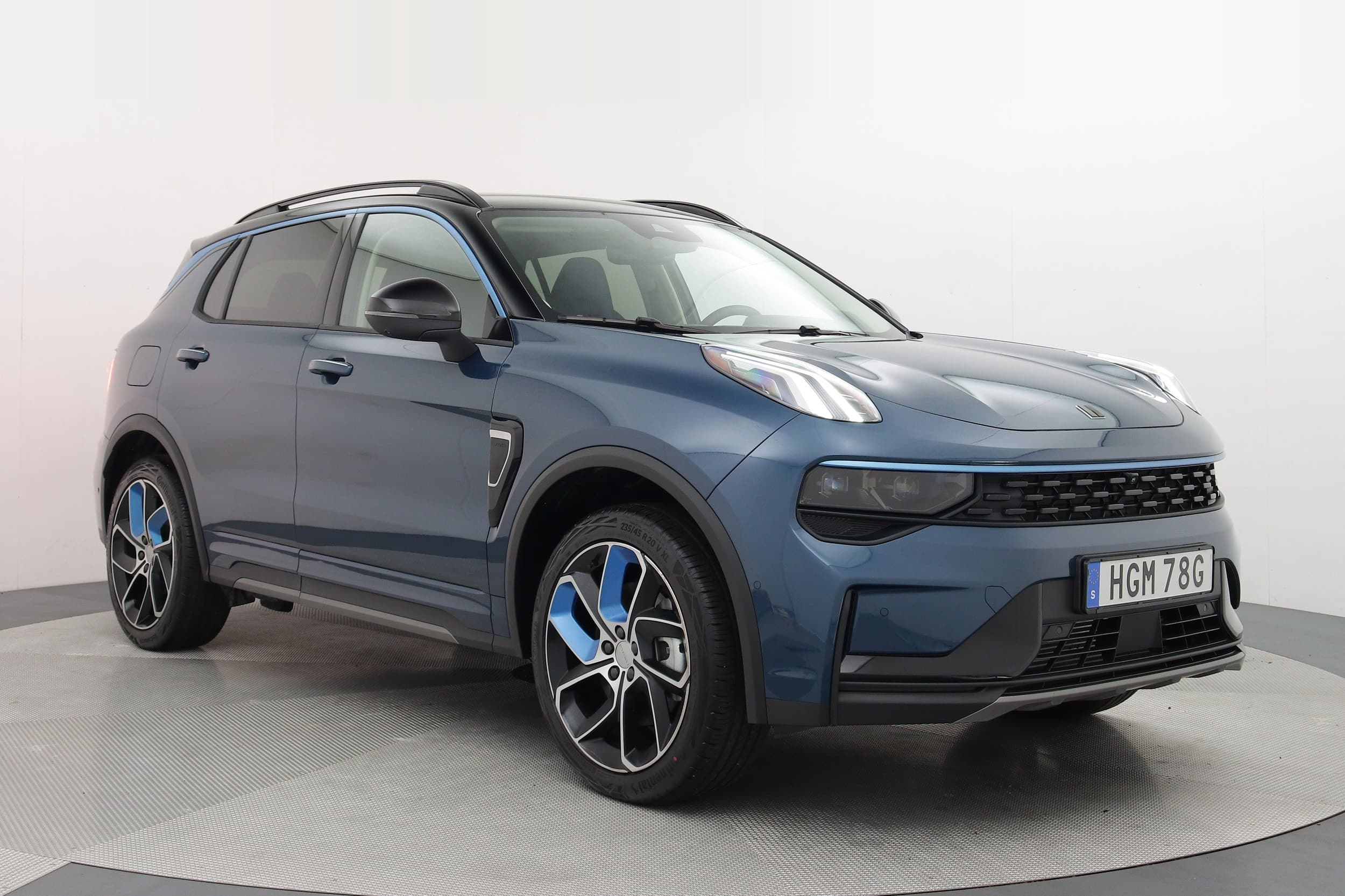 Lynk & Co 01