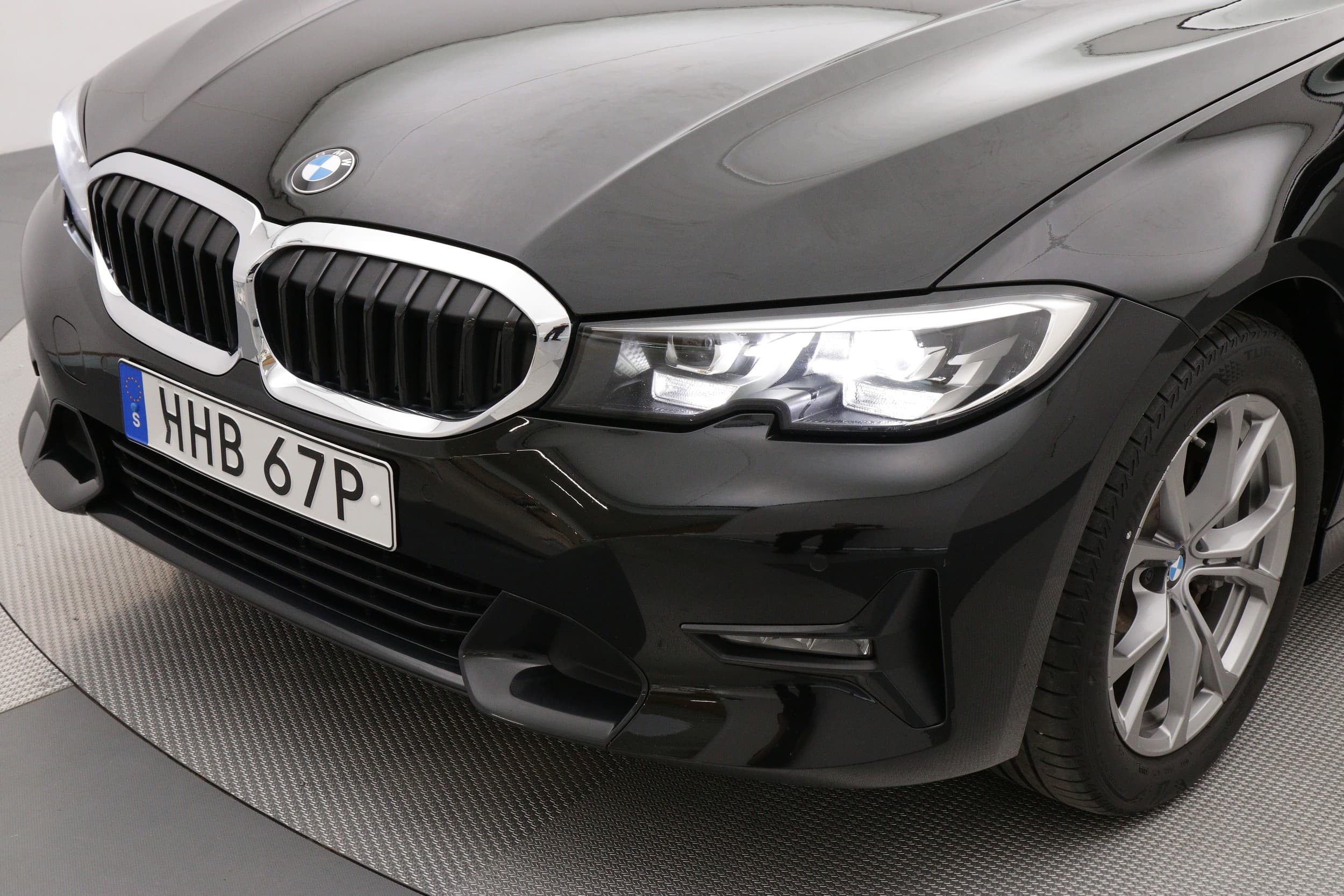 BMW 330e