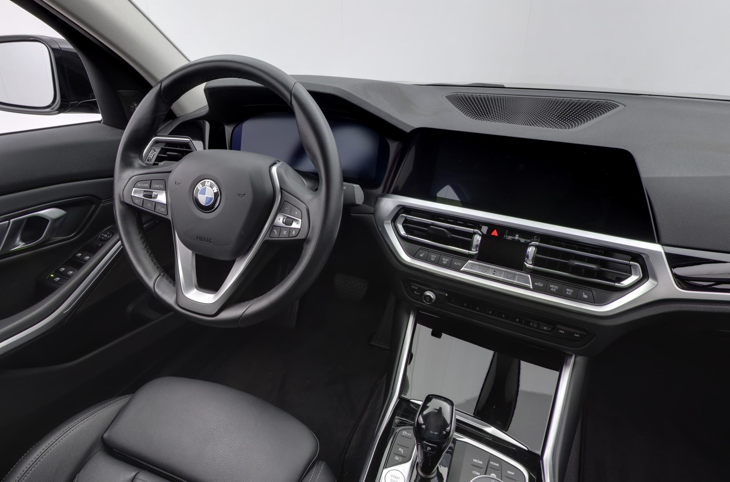 BMW 330e