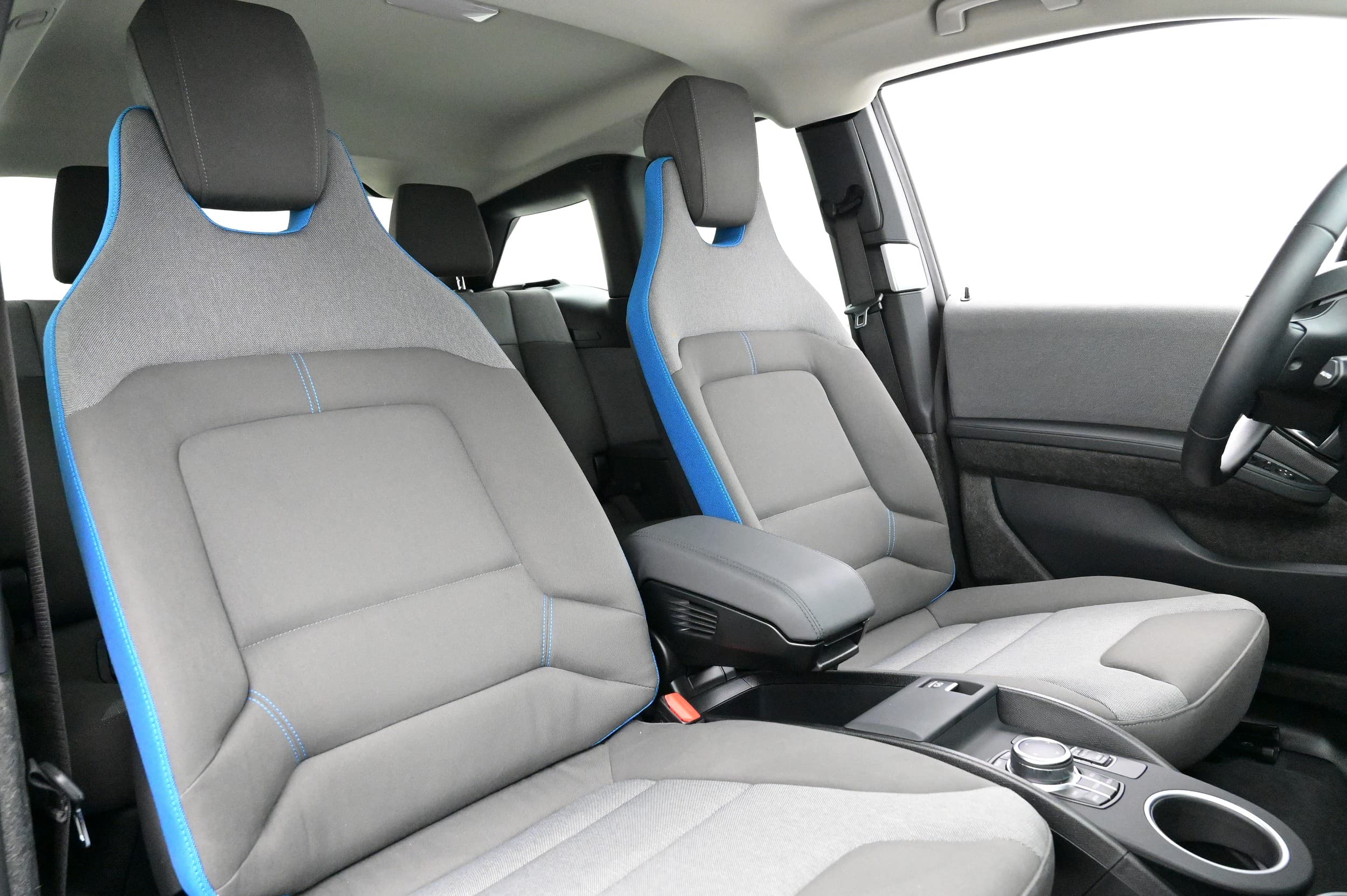 BMW i3s