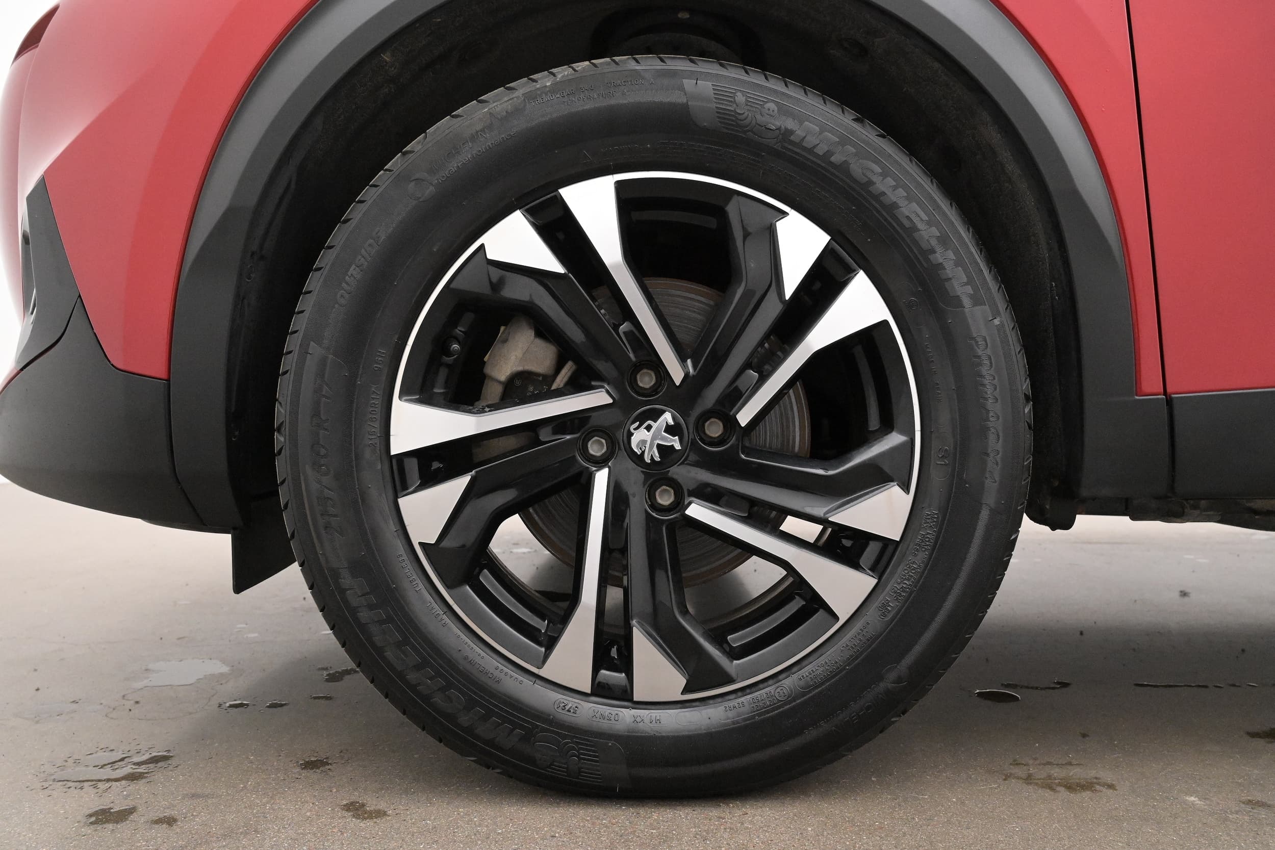 Peugeot e-2008