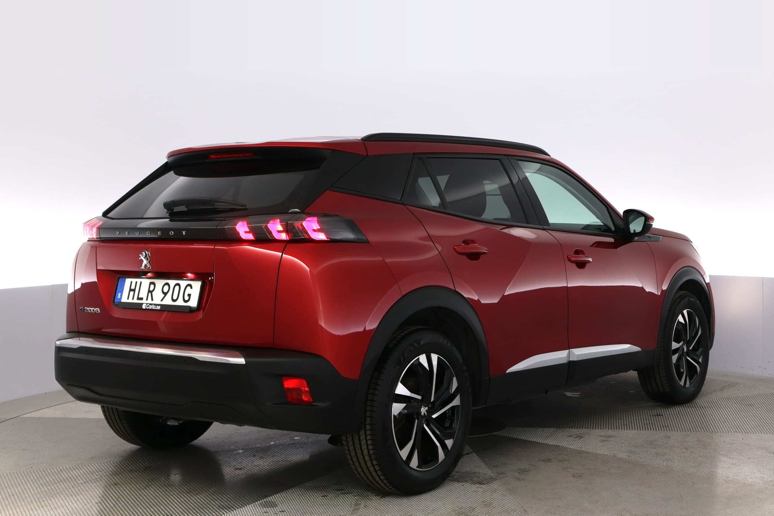 Peugeot e-2008