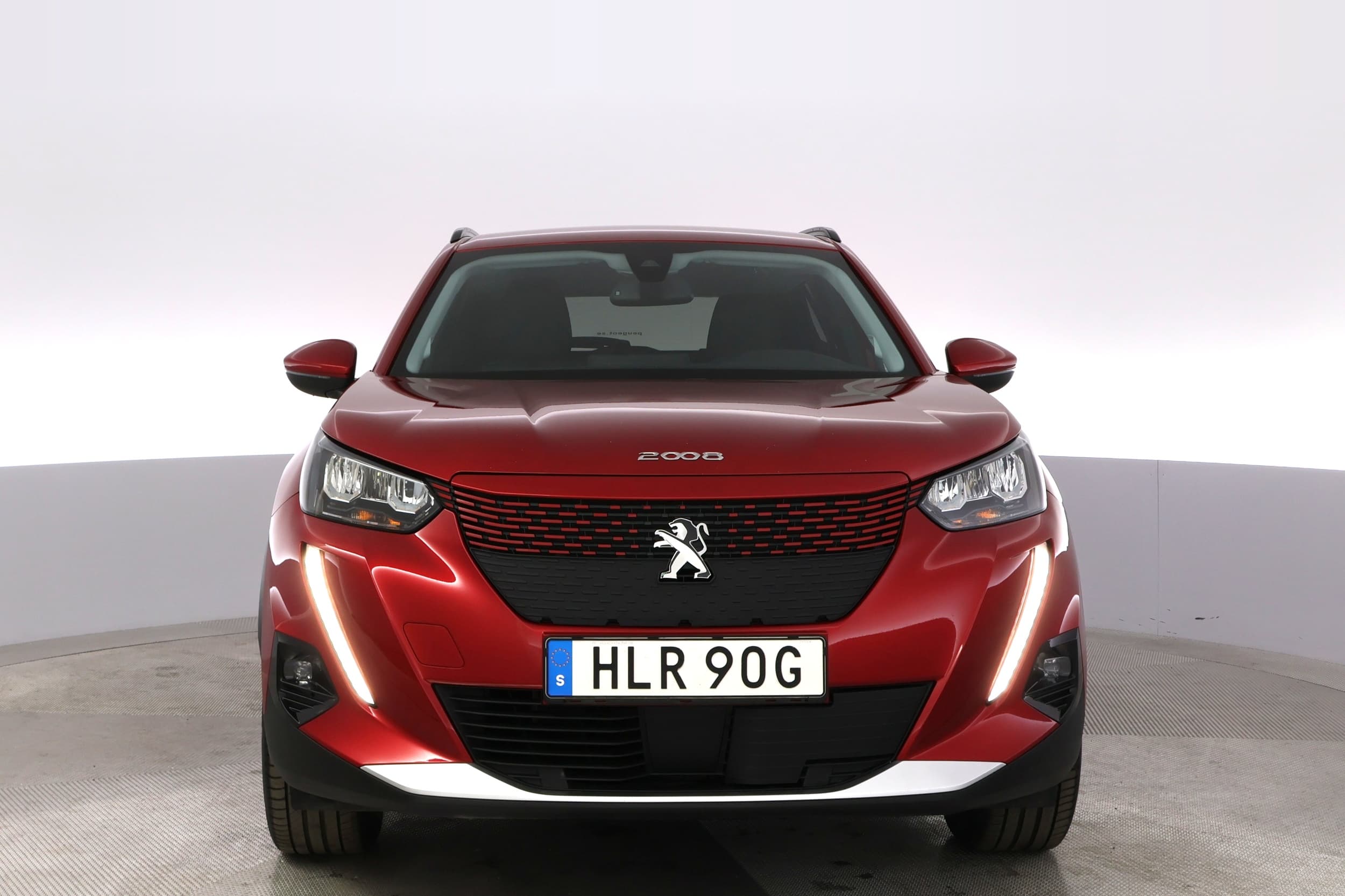 Peugeot e-2008