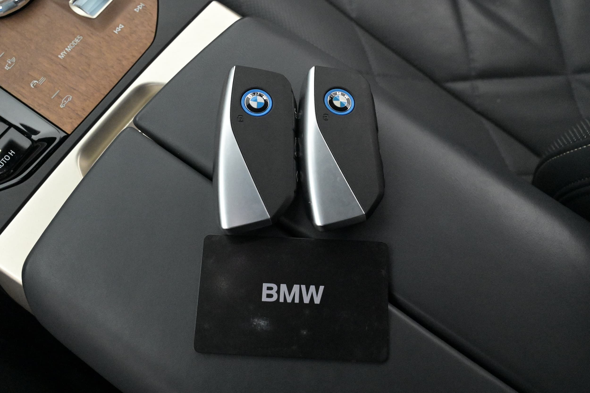 BMW iX