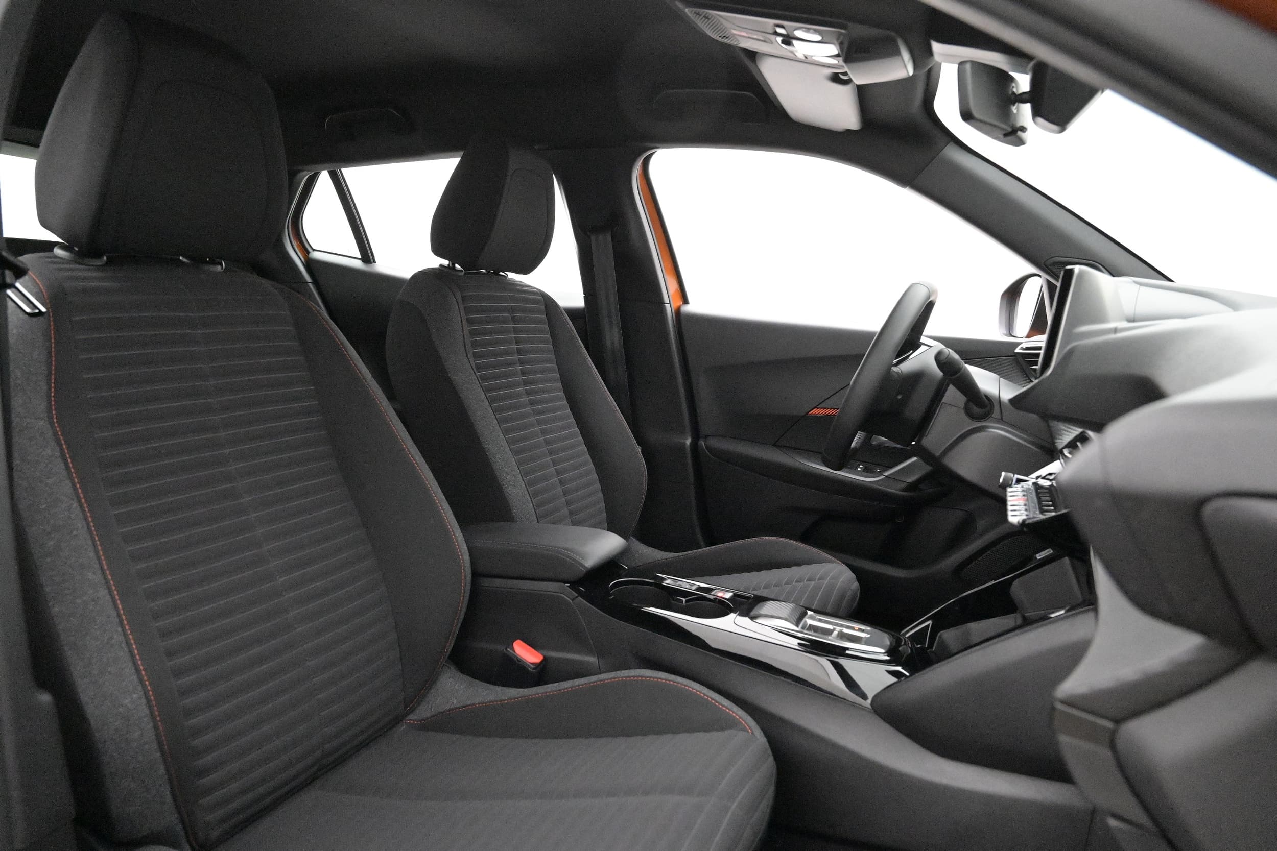 Peugeot e-2008