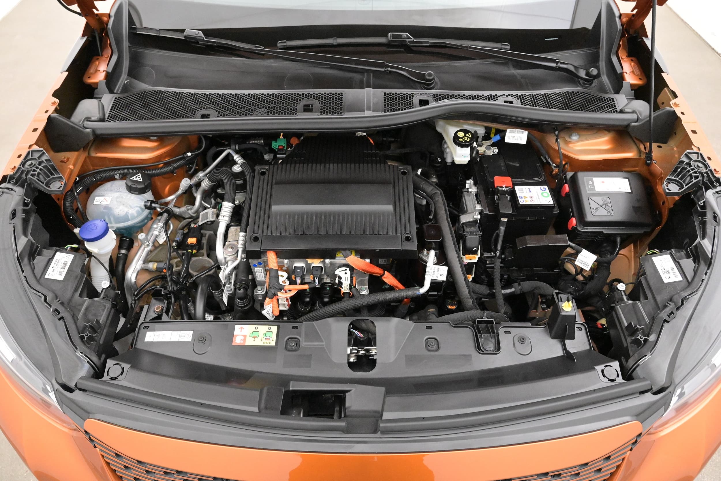 Peugeot e-2008