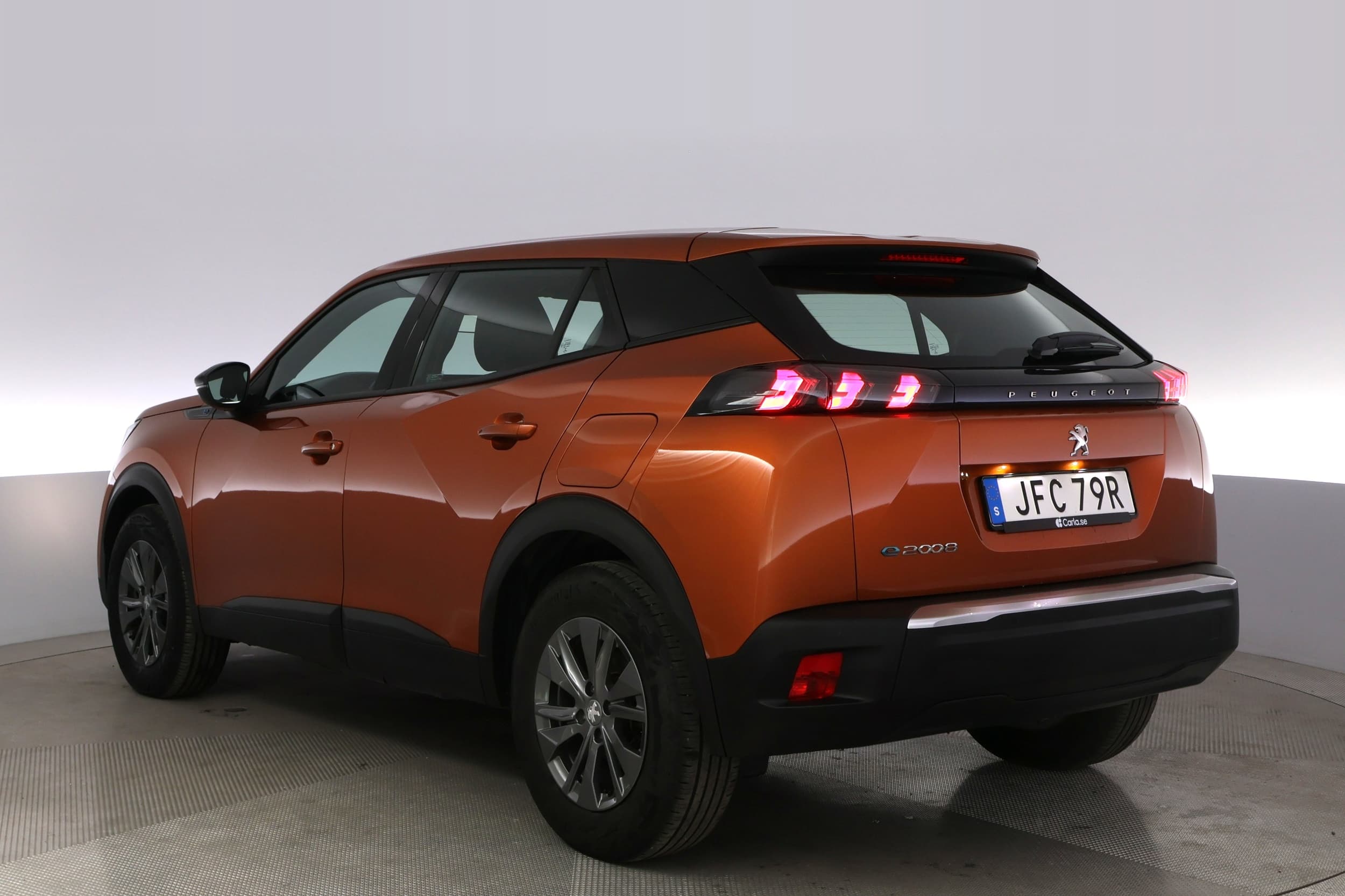Peugeot e-2008
