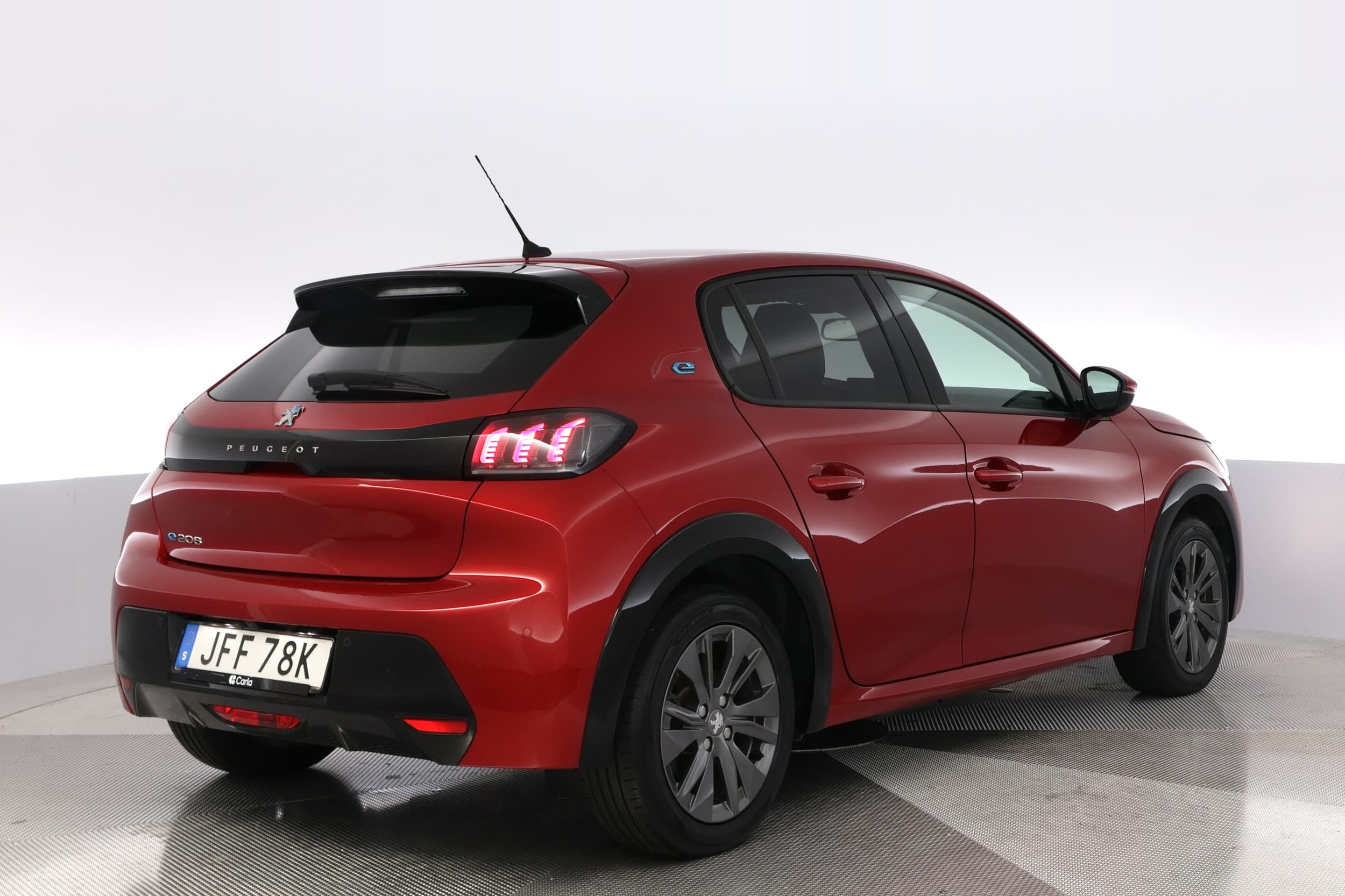 Peugeot e-208