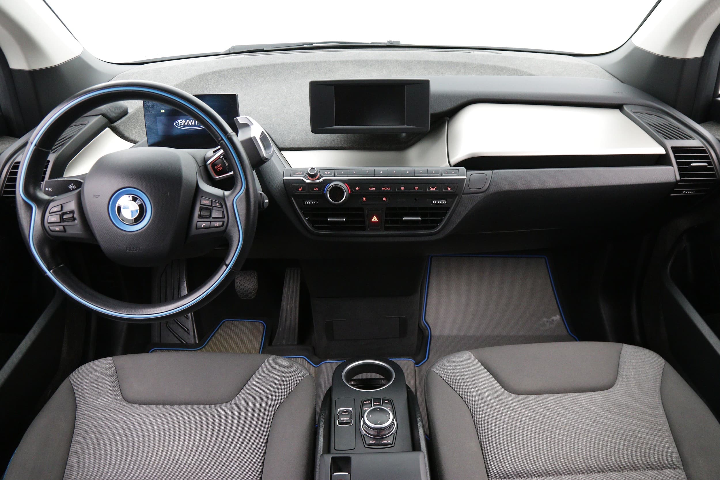BMW i3s