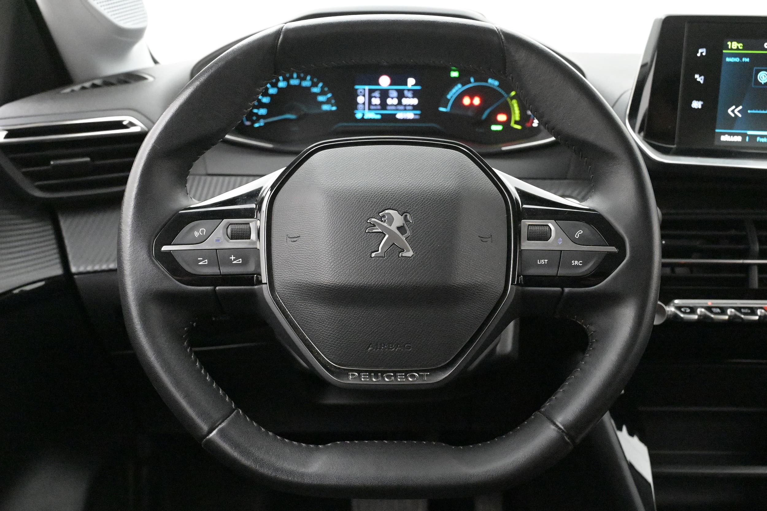Peugeot e-208