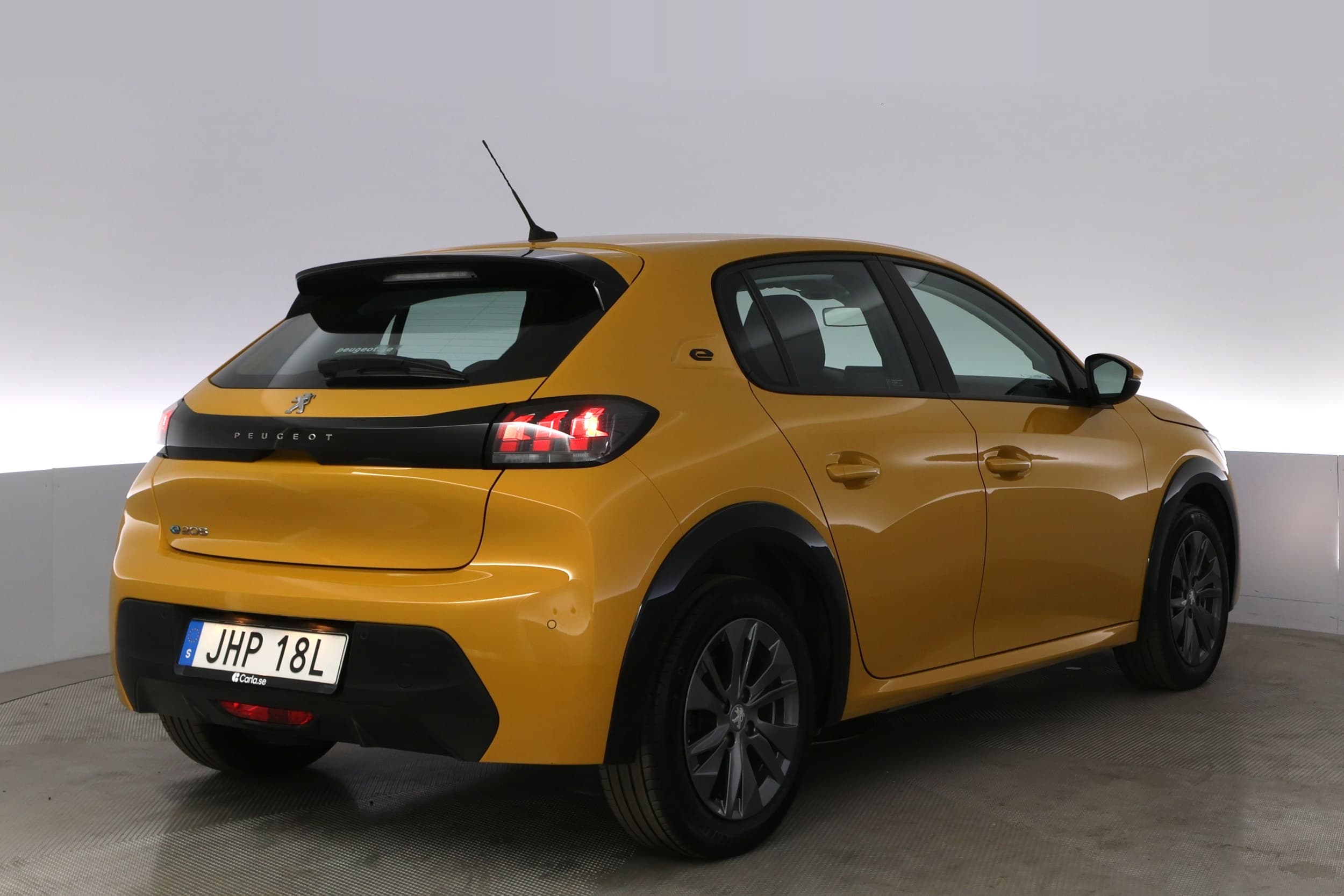 Peugeot e-208