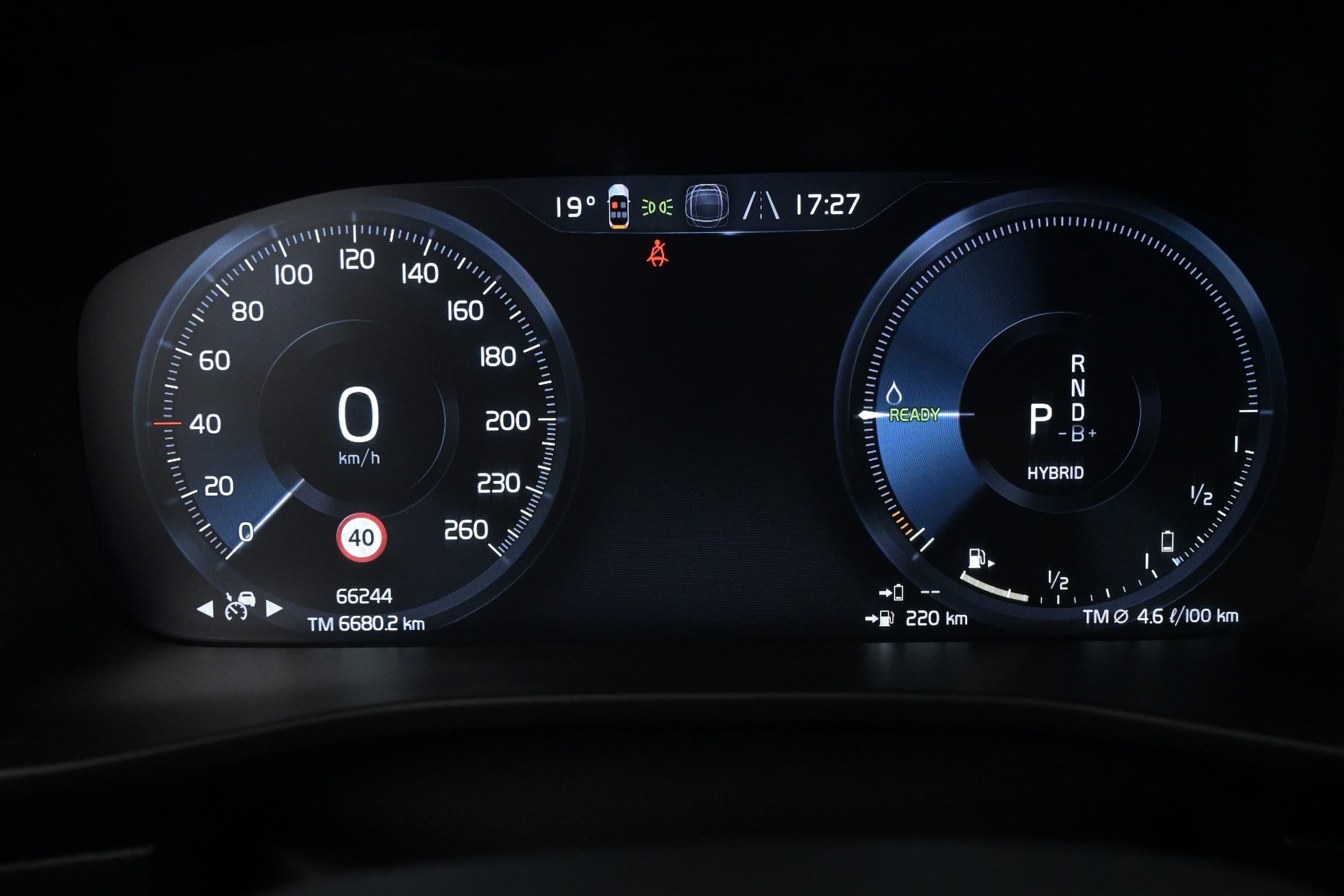 Volvo XC40