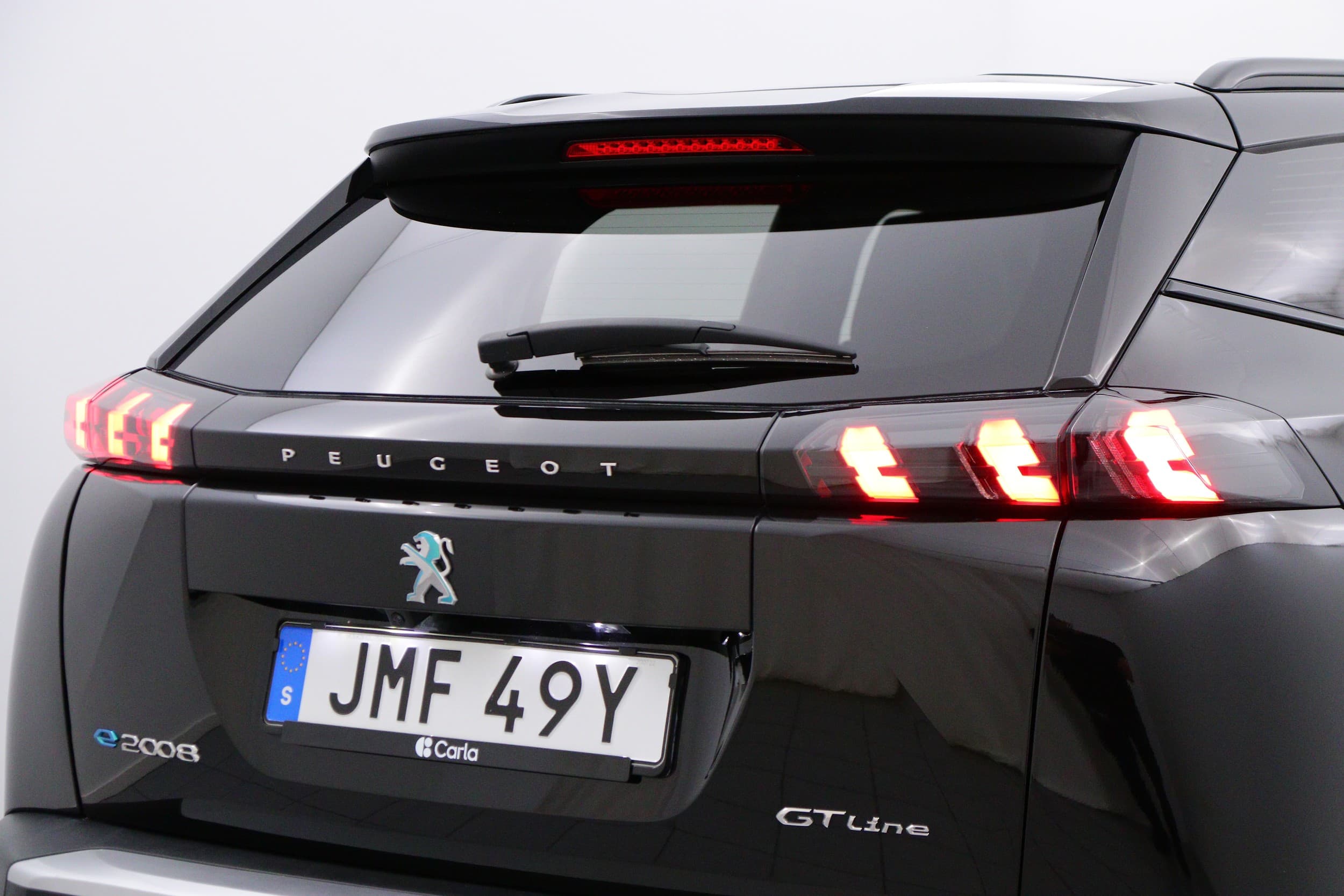 Peugeot e-2008