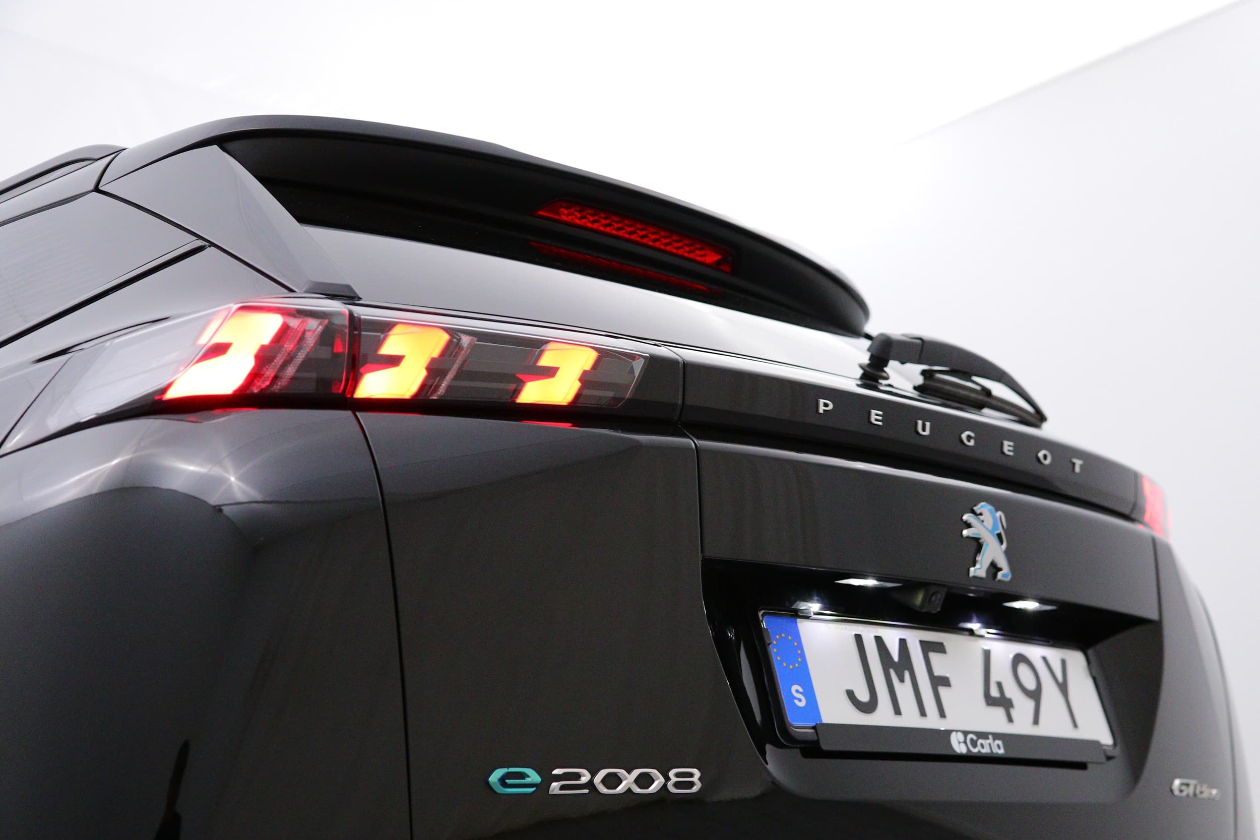 Peugeot e-2008