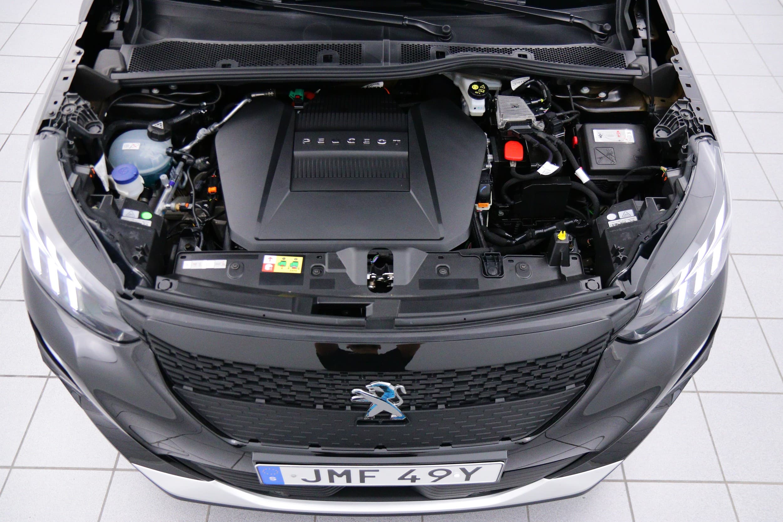 Peugeot e-2008