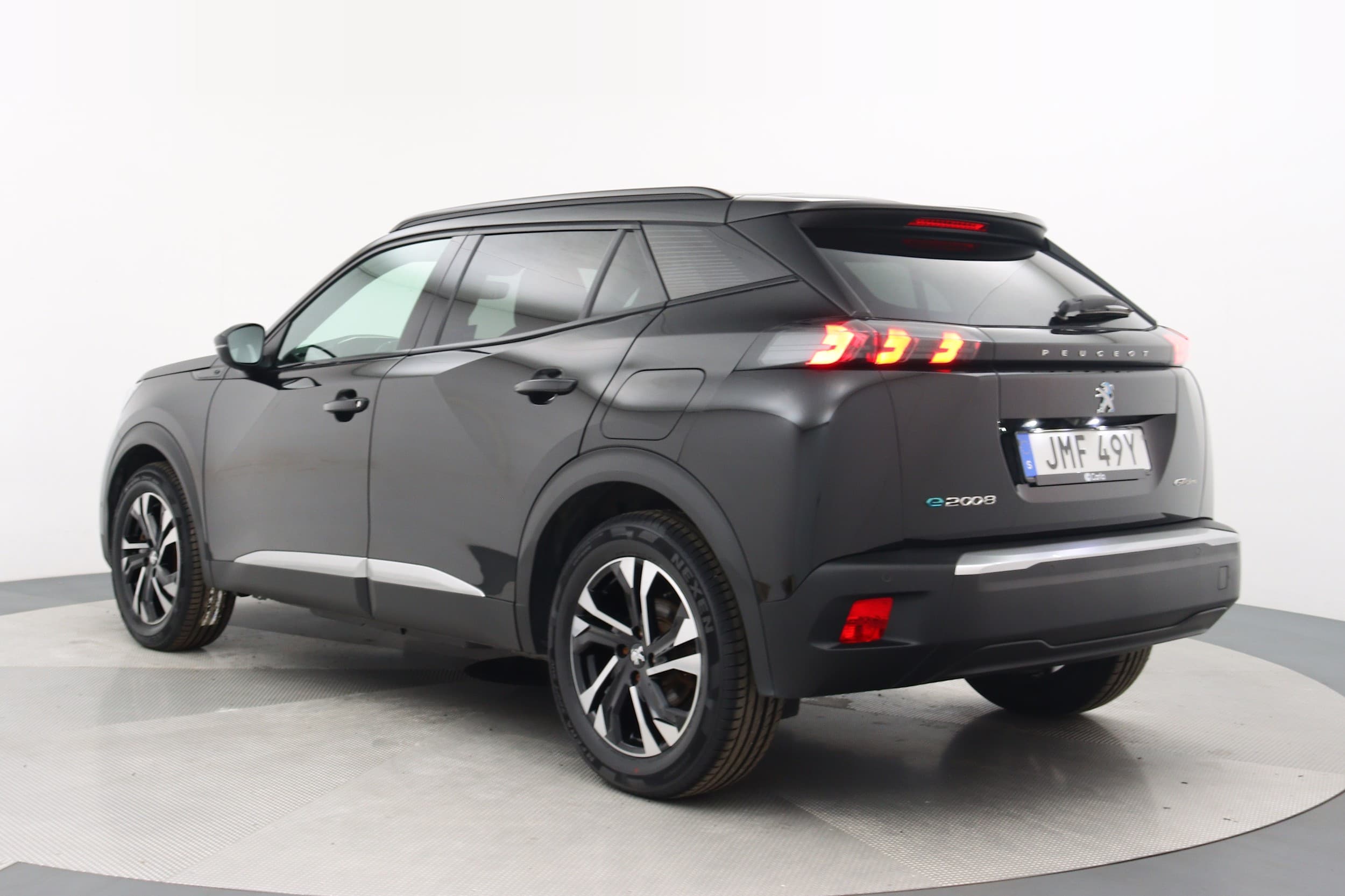 Peugeot e-2008