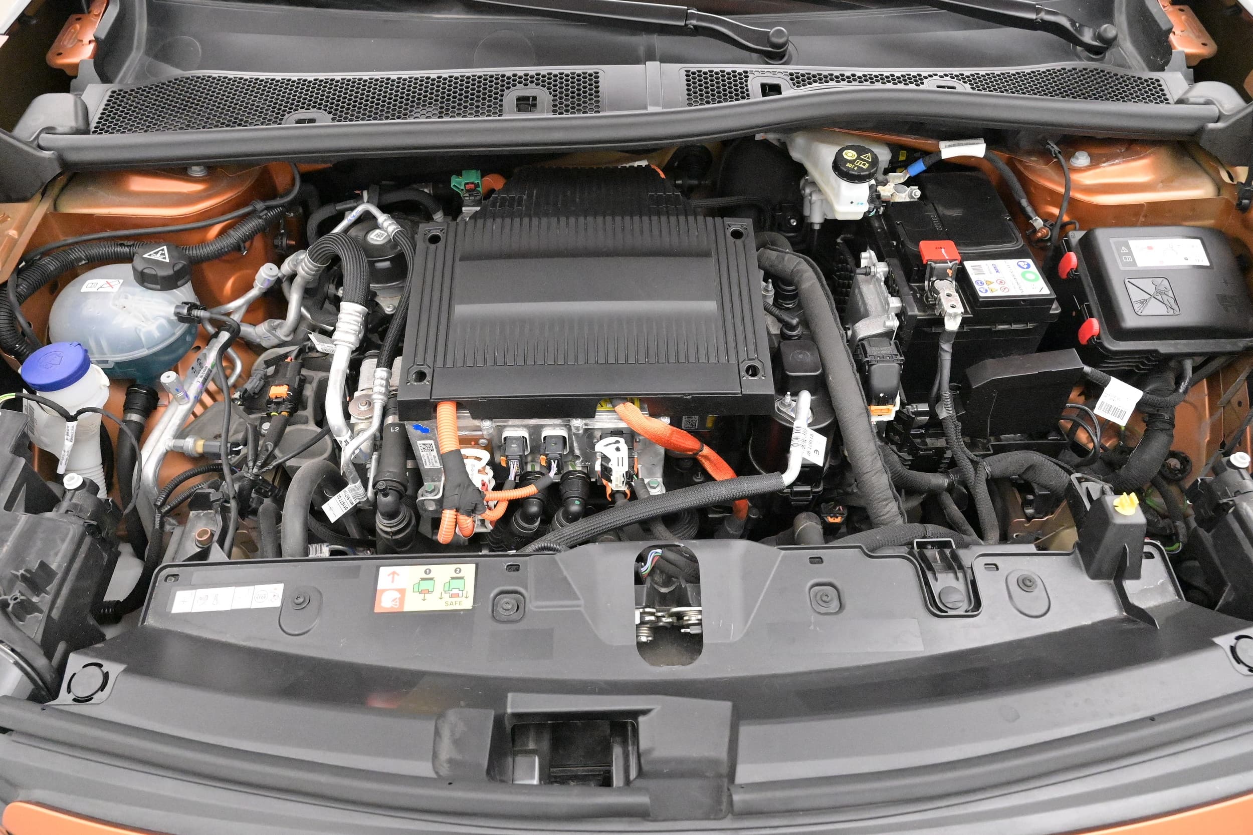Peugeot e-2008
