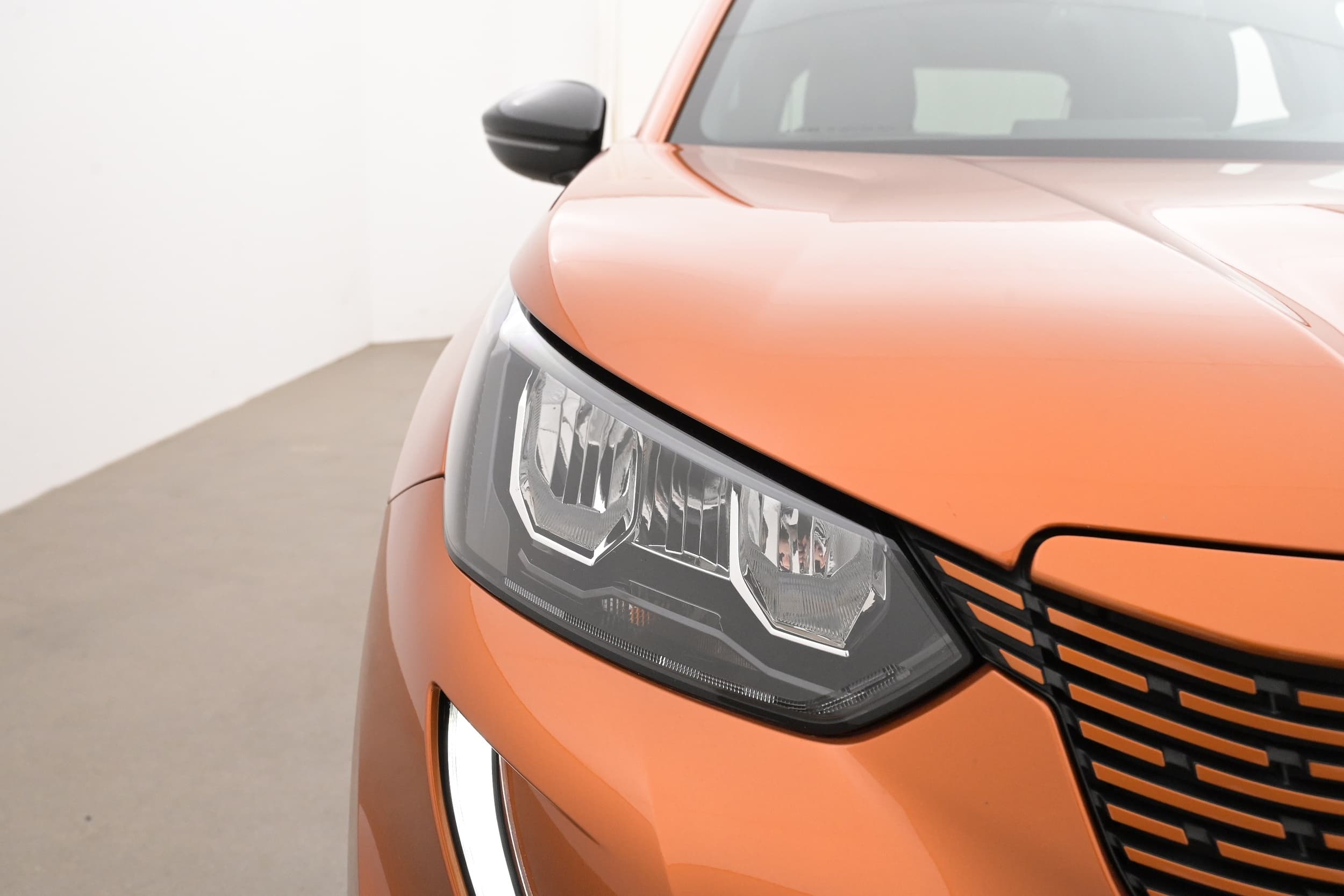 Peugeot e-2008