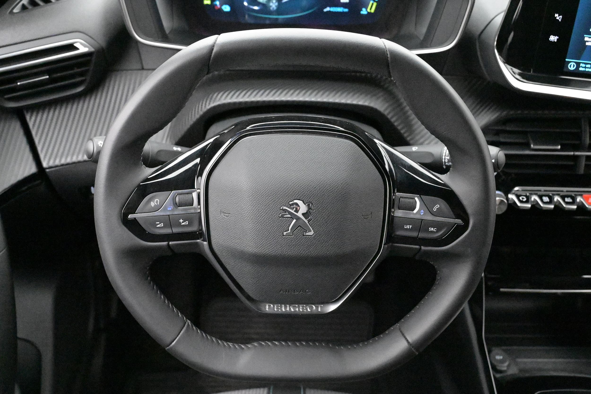 Peugeot e-2008