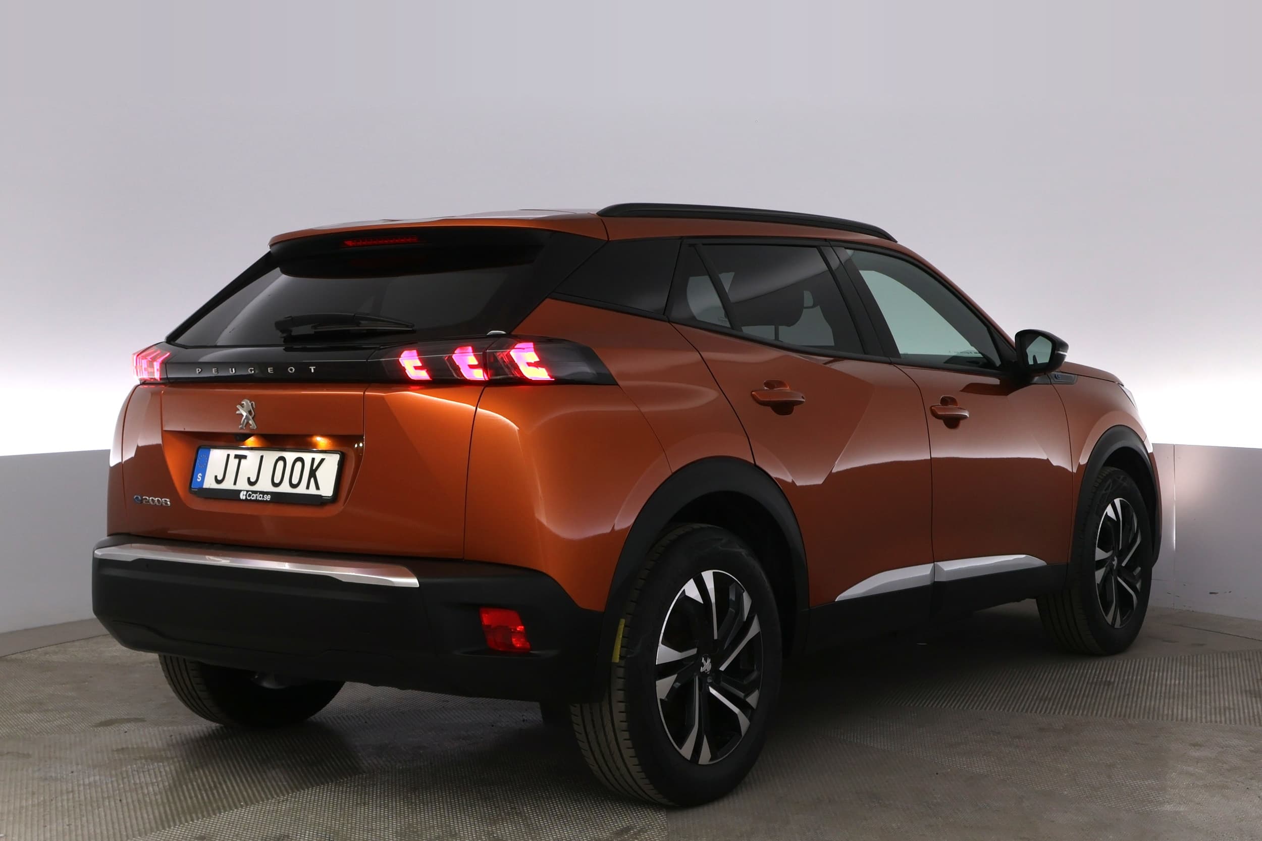 Peugeot e-2008