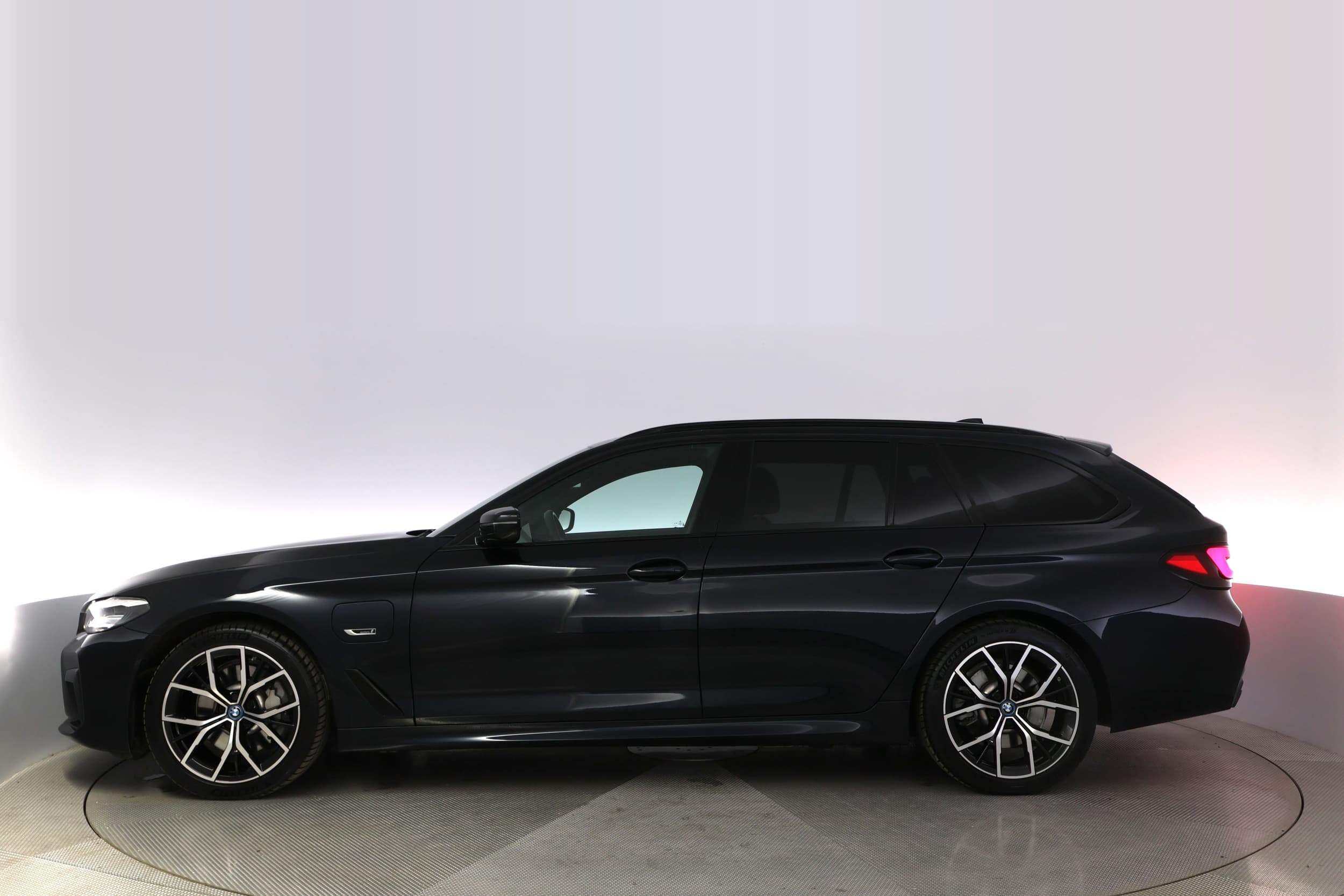 BMW 530e