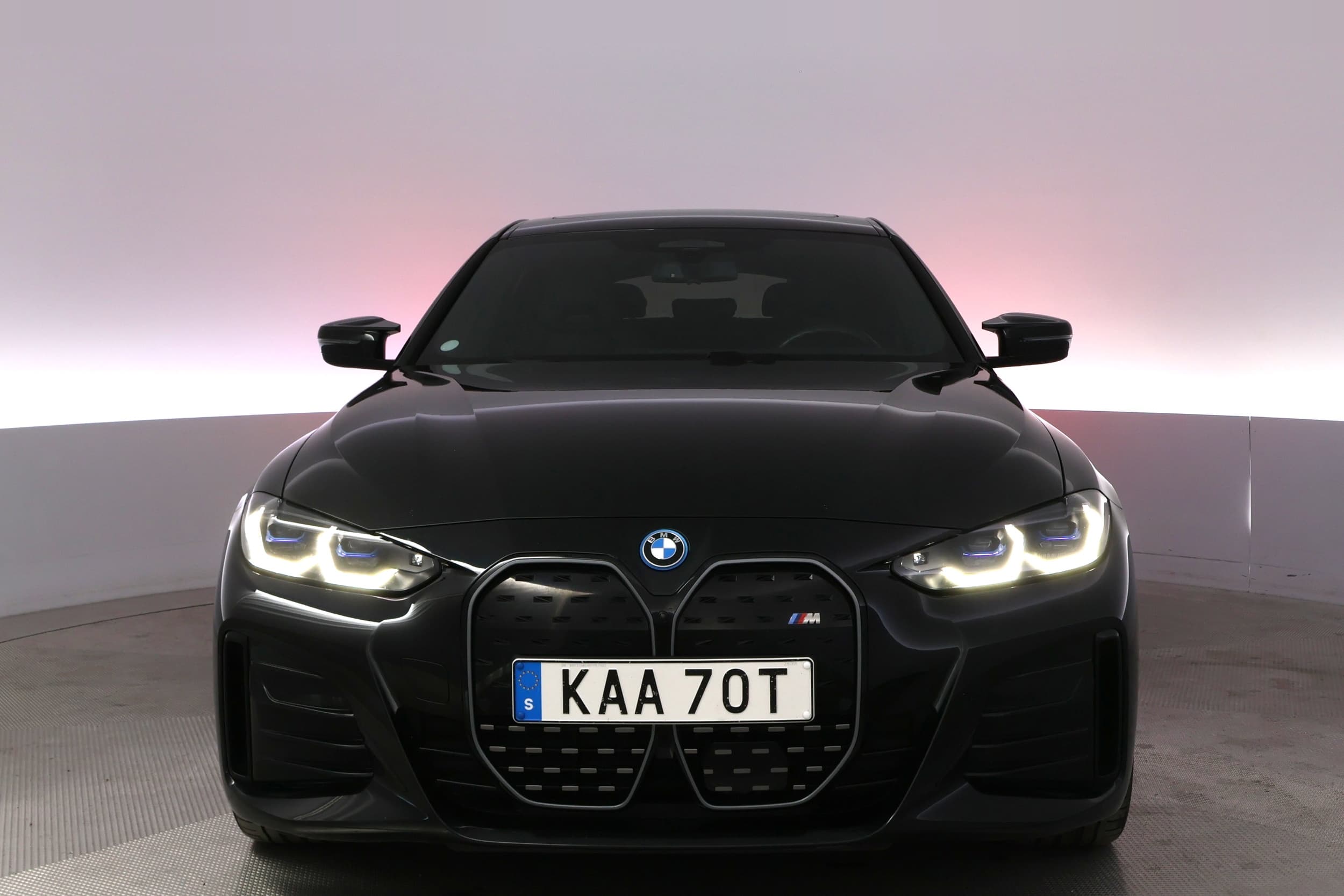 BMW i4