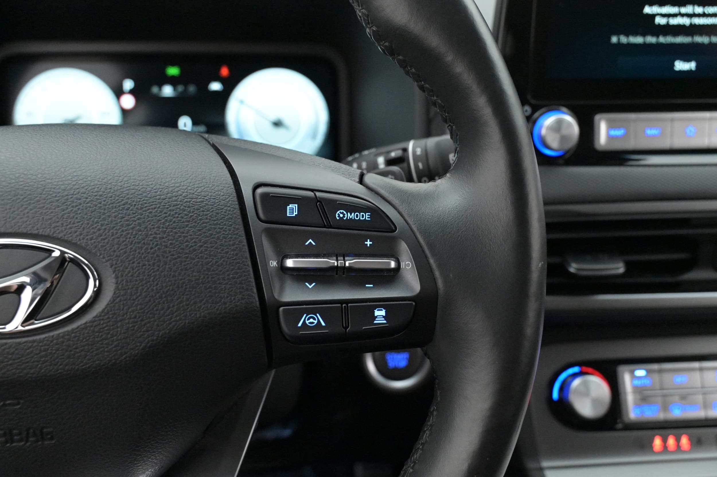 Adaptiv farthållare med lane assist
